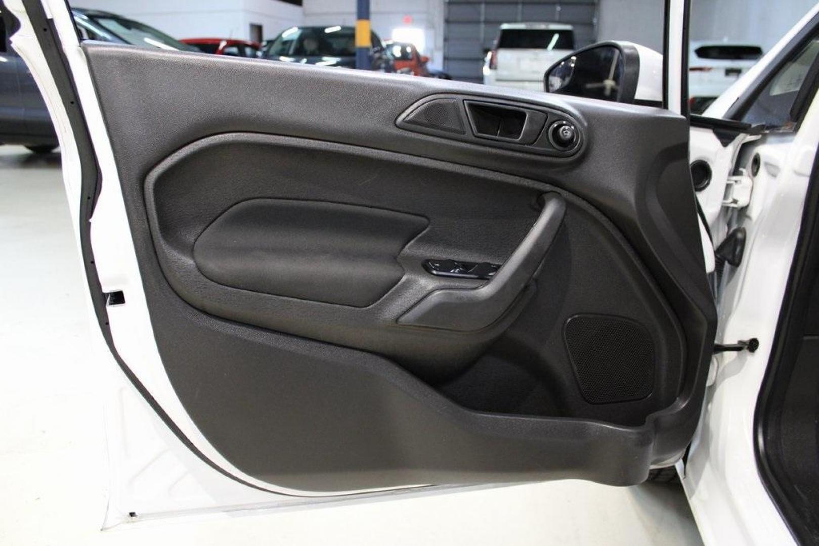 2019 Oxford White /Black Ford Fiesta SE (3FADP4EJXKM) with an 1.6L I4 Ti-VCT engine, Automatic transmission, located at 15300 Midway Rd., Addison, TX, 75001, (972) 702-0011, 32.958321, -96.838074 - Photo#23