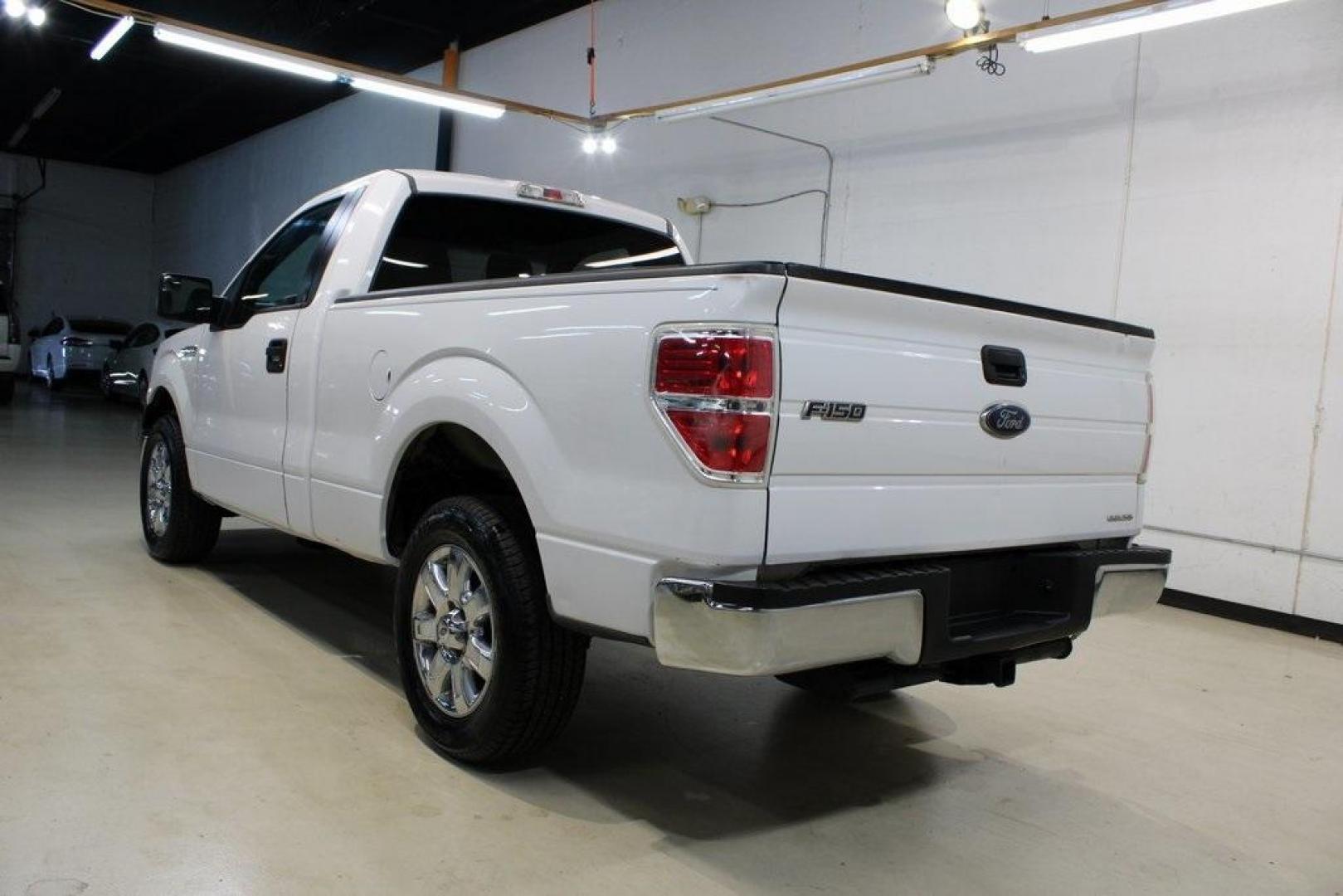 2014 Oxford White /Steel Gray Ford F-150 XL (1FTMF1CM4EK) with an 3.7L V6 FFV engine, Automatic transmission, located at 15300 Midway Rd., Addison, TX, 75001, (972) 702-0011, 32.958321, -96.838074 - Photo#3