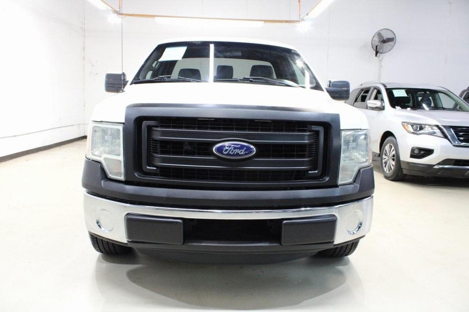 2014 Oxford White /Steel Gray Ford F-150 XL (1FTMF1CM4EK) with an 3.7L V6 FFV engine, Automatic transmission, located at 15300 Midway Rd., Addison, TX, 75001, (972) 702-0011, 32.958321, -96.838074 - Photo#5