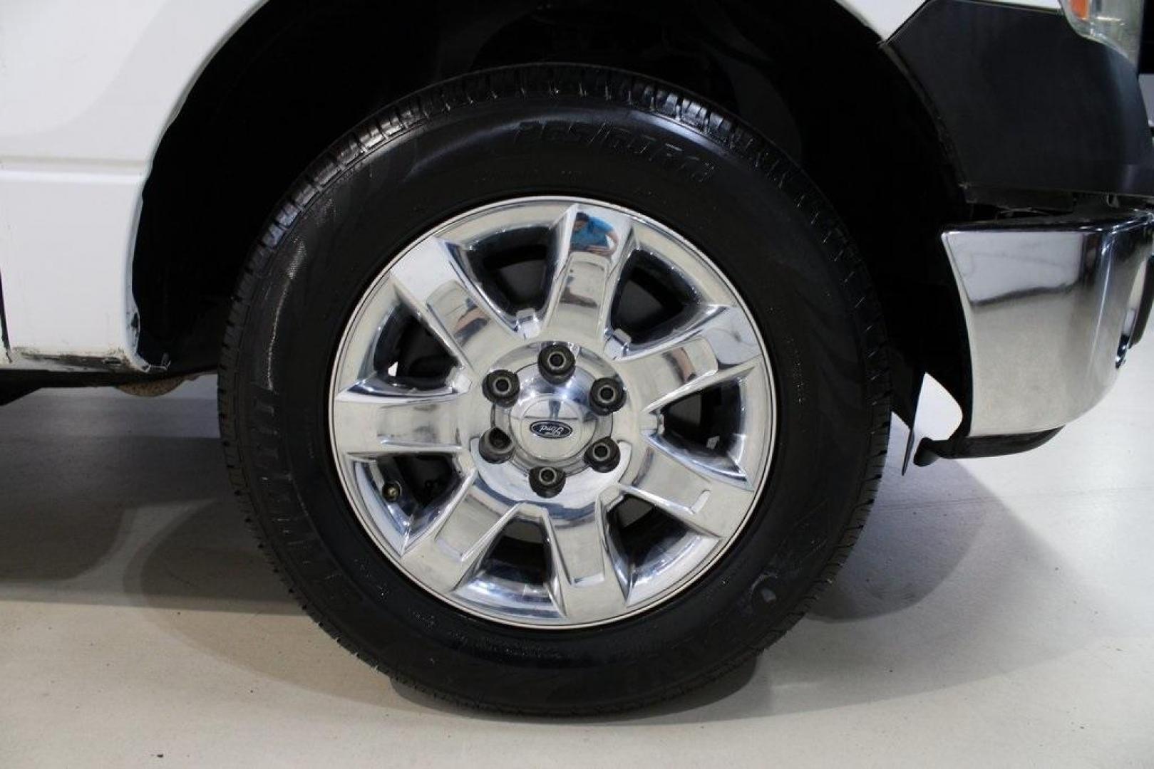 2014 Oxford White /Steel Gray Ford F-150 XL (1FTMF1CM4EK) with an 3.7L V6 FFV engine, Automatic transmission, located at 15300 Midway Rd., Addison, TX, 75001, (972) 702-0011, 32.958321, -96.838074 - Photo#11