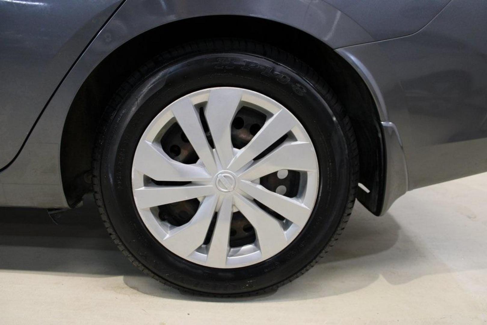 2021 Gun Metallic /Charcoal Nissan Versa 1.6 S (3N1CN8DV1ML) with an 1.6L 4-Cylinder DOHC 16V engine, CVT transmission, located at 15300 Midway Rd., Addison, TX, 75001, (972) 702-0011, 32.958321, -96.838074 - Photo#9
