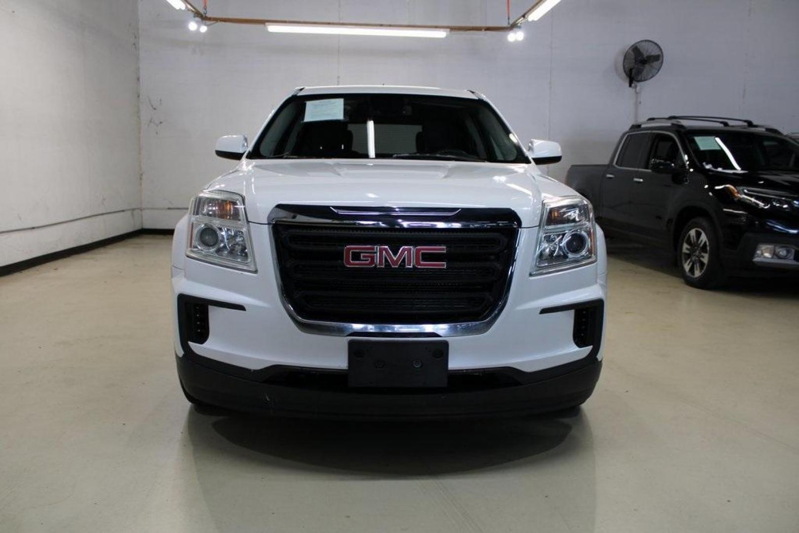 2016 White Frost Tricoat /Jet Black GMC Terrain SLE-1 (2GKALMEK7G6) with an 2.4L 4-Cylinder SIDI DOHC VVT engine, Automatic transmission, located at 15300 Midway Rd., Addison, TX, 75001, (972) 702-0011, 32.958321, -96.838074 - HOME OF THE NO HAGGLE PRICE - WHOLESALE PRICES TO THE PUBLIC!! Odometer is 24603 miles below market average!<br><br>White Frost Tricoat 2016 GMC Terrain SLE-1<br><br>22/32 City/Highway MPG<br><br>Awards:<br> * JD Power Initial Quality Study (IQS) * 2016 IIHS Top Safety Pick * 2016 IIHS Top Safe - Photo#5