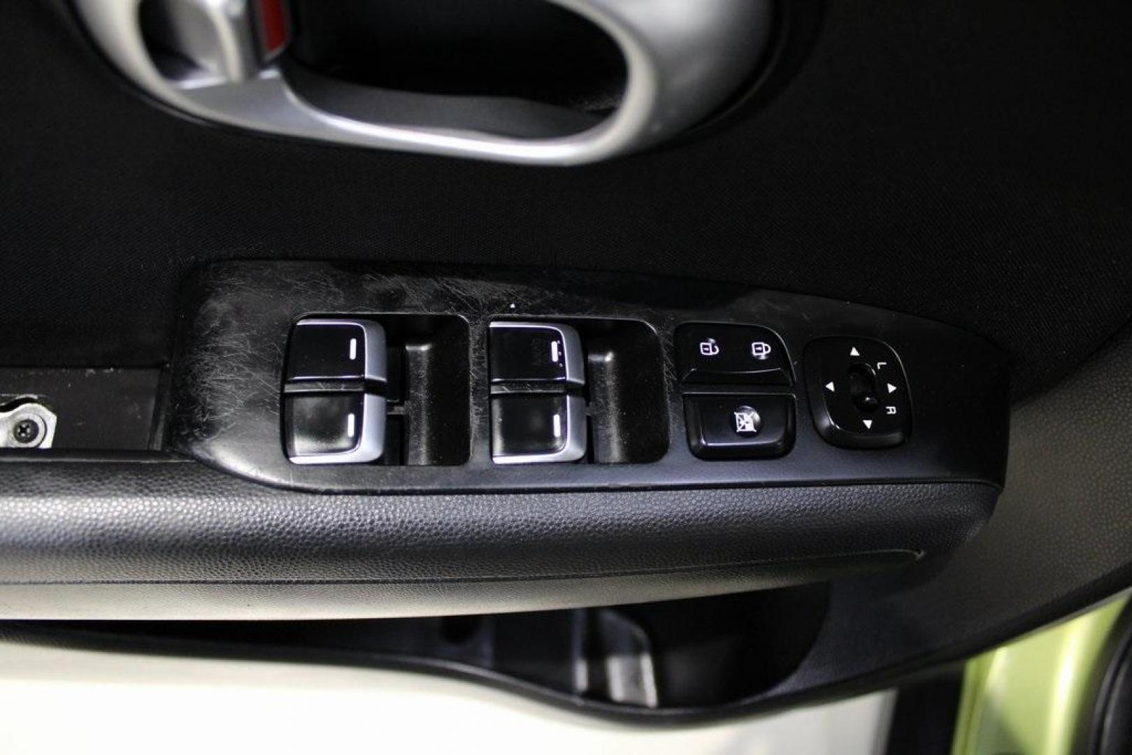 2019 Alien II /Black Kia Soul Base (KNDJN2A21K7) with an I4 engine, Automatic transmission, located at 15300 Midway Rd., Addison, TX, 75001, (972) 702-0011, 32.958321, -96.838074 - HOME OF THE NO HAGGLE PRICE - WHOLESALE PRICES TO THE PUBLIC!!<br><br>Alien II 2019 Kia Soul<br><br>26/31 City/Highway MPG<br><br>Awards:<br> * 2019 KBB.com 5-Year Cost to Own Awards * 2019 KBB.com 10 Coolest New Cars Under $20,000<br><br>At Midway Auto Group, we strive to provide you with the be - Photo#25