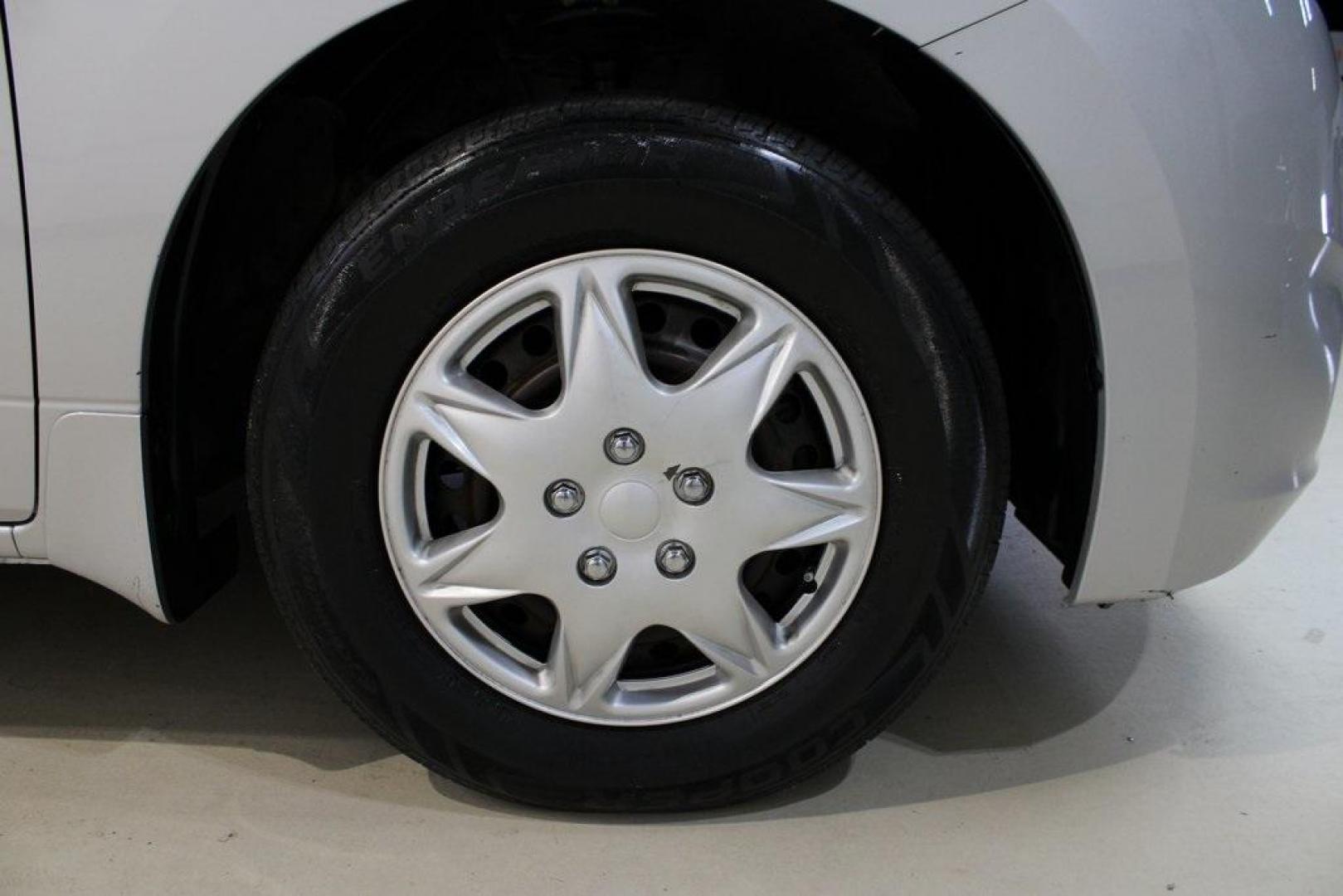 2015 Brilliant Silver /Gray Nissan Quest 3.5 S (JN8AE2KP2F9) with an 3.5L 6-Cylinder DOHC engine, CVT transmission, located at 15300 Midway Rd., Addison, TX, 75001, (972) 702-0011, 32.958321, -96.838074 - HOME OF THE NO HAGGLE PRICE - WHOLESALE PRICES TO THE PUBLIC!!<br><br>Brilliant Silver 2015 Nissan Quest 3.5 S<br><br>Recent Arrival! 20/27 City/Highway MPG<br><br><br>At Midway Auto Group, we strive to provide you with the best quality vehicles for the lowest possible price, and this 2015 Nissan Qu - Photo#11