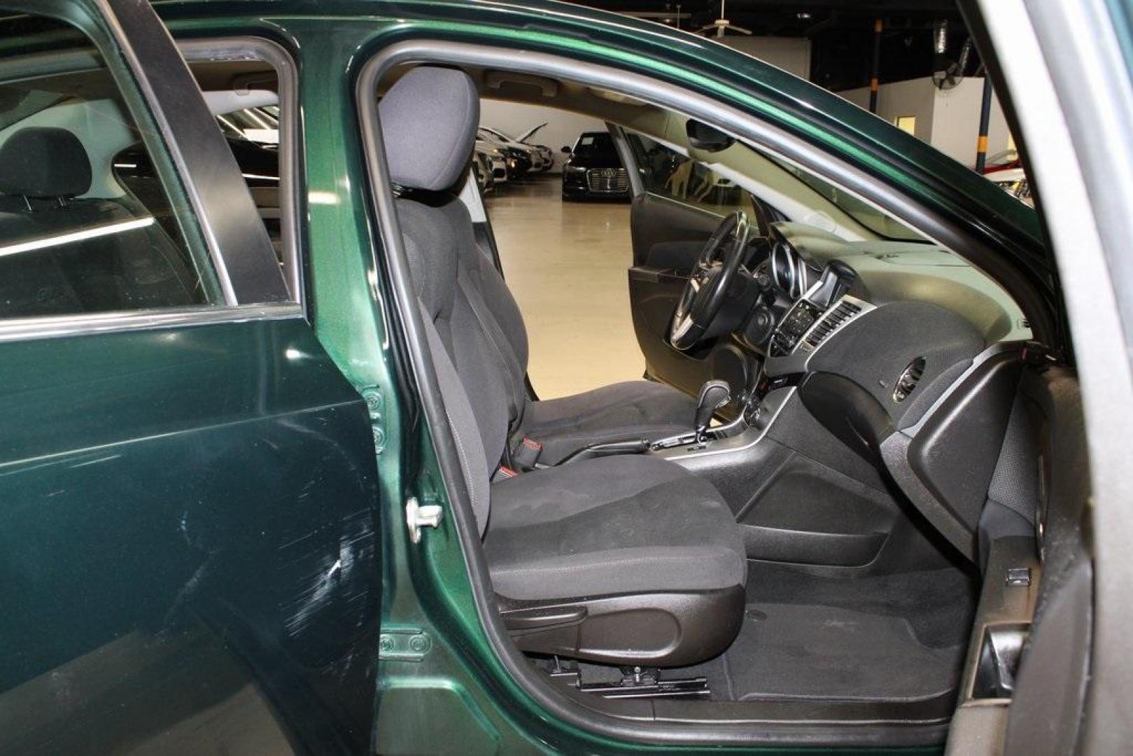 2014 Rainforest Green Metallic /Jet Black Chevrolet Cruze 1LT (1G1PC5SB3E7) with an ECOTEC 1.4L I4 SMPI DOHC Turbocharged VVT engine, Automatic transmission, located at 15300 Midway Rd., Addison, TX, 75001, (972) 702-0011, 32.958321, -96.838074 - Photo#10