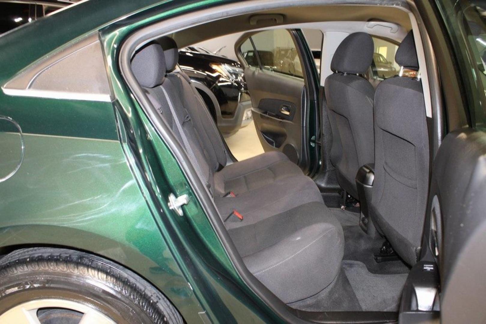 2014 Rainforest Green Metallic /Jet Black Chevrolet Cruze 1LT (1G1PC5SB3E7) with an ECOTEC 1.4L I4 SMPI DOHC Turbocharged VVT engine, Automatic transmission, located at 15300 Midway Rd., Addison, TX, 75001, (972) 702-0011, 32.958321, -96.838074 - Photo#11