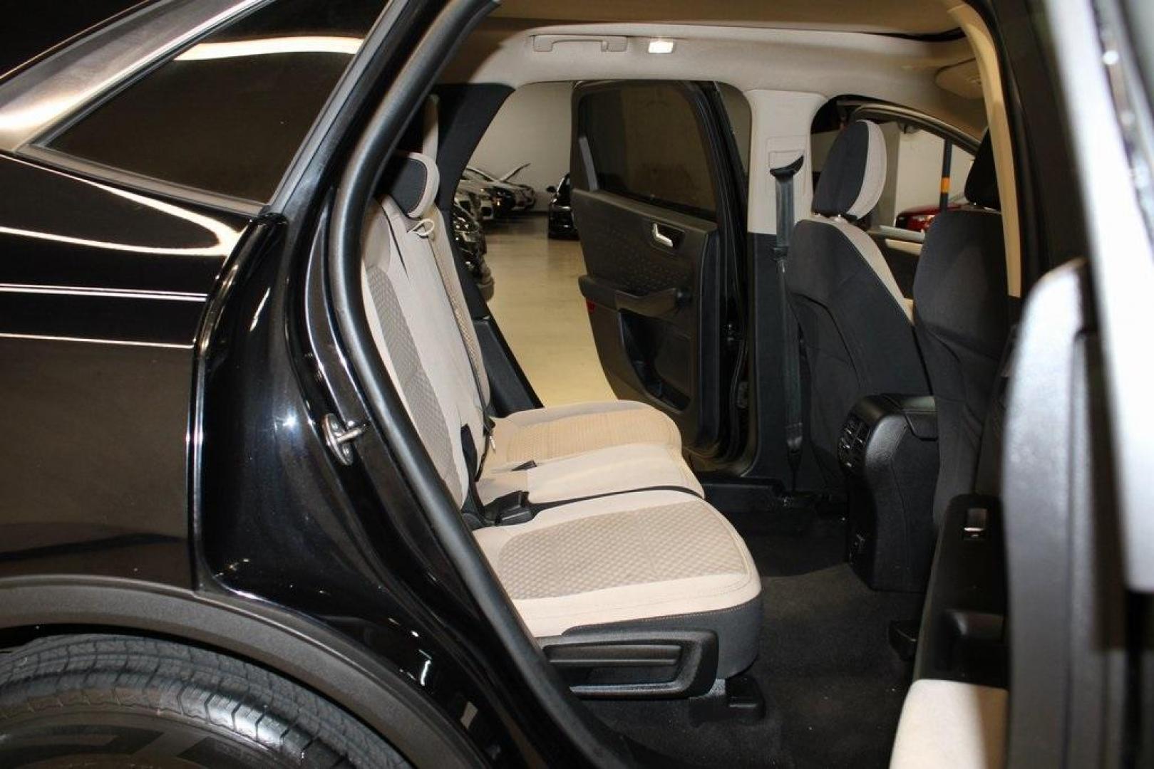 2020 Black /Sandstone Ford Escape SE (1FMCU0G61LU) with an 1.5L EcoBoost engine, Automatic transmission, located at 15300 Midway Rd., Addison, TX, 75001, (972) 702-0011, 32.958321, -96.838074 - Photo#15