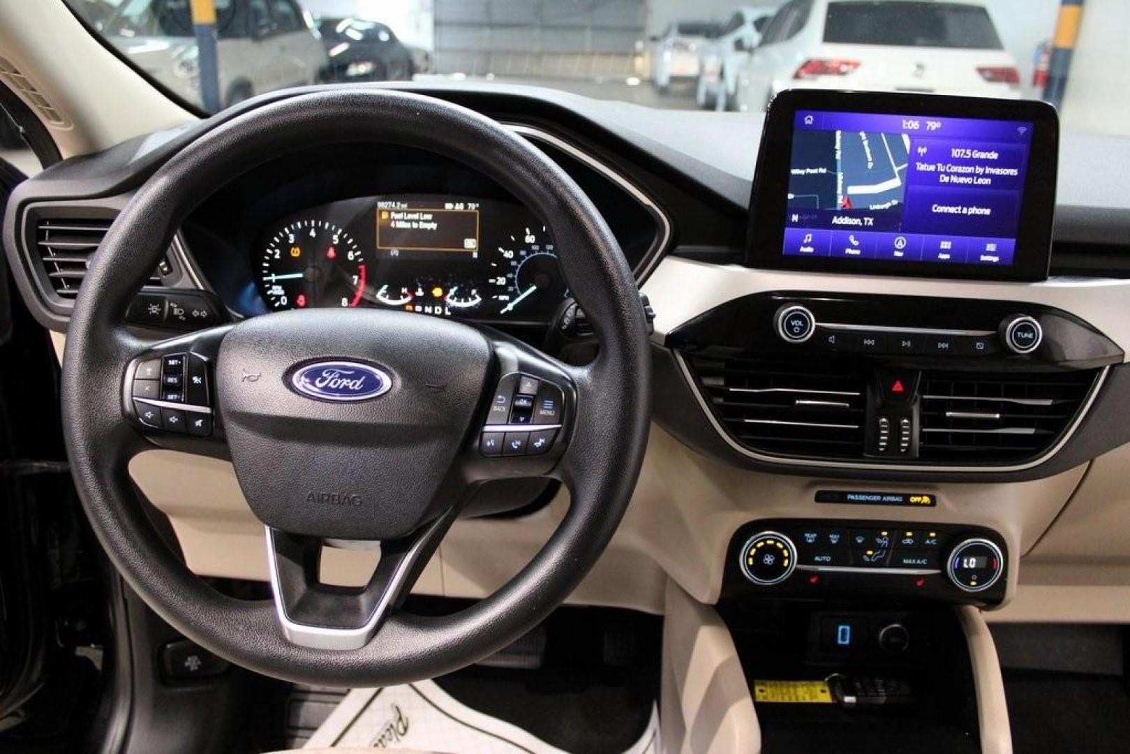 2020 Black /Sandstone Ford Escape SE (1FMCU0G61LU) with an 1.5L EcoBoost engine, Automatic transmission, located at 15300 Midway Rd., Addison, TX, 75001, (972) 702-0011, 32.958321, -96.838074 - Photo#17