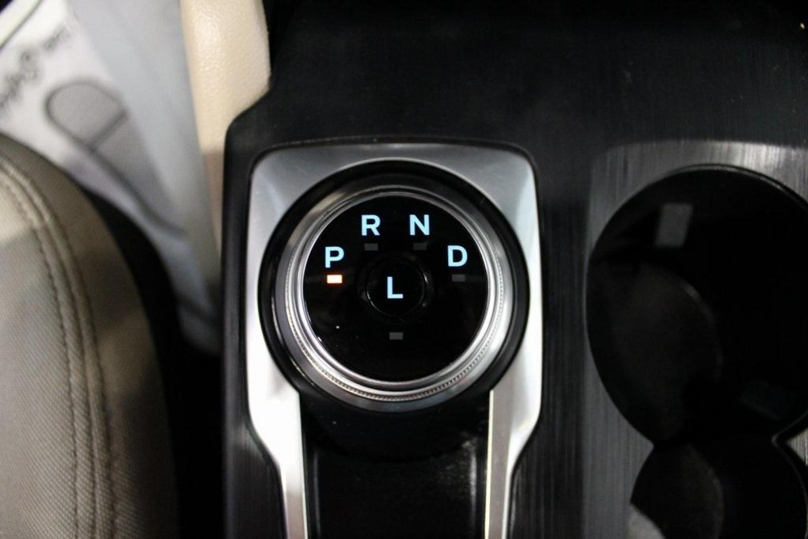 2020 Black /Sandstone Ford Escape SE (1FMCU0G61LU) with an 1.5L EcoBoost engine, Automatic transmission, located at 15300 Midway Rd., Addison, TX, 75001, (972) 702-0011, 32.958321, -96.838074 - Photo#21