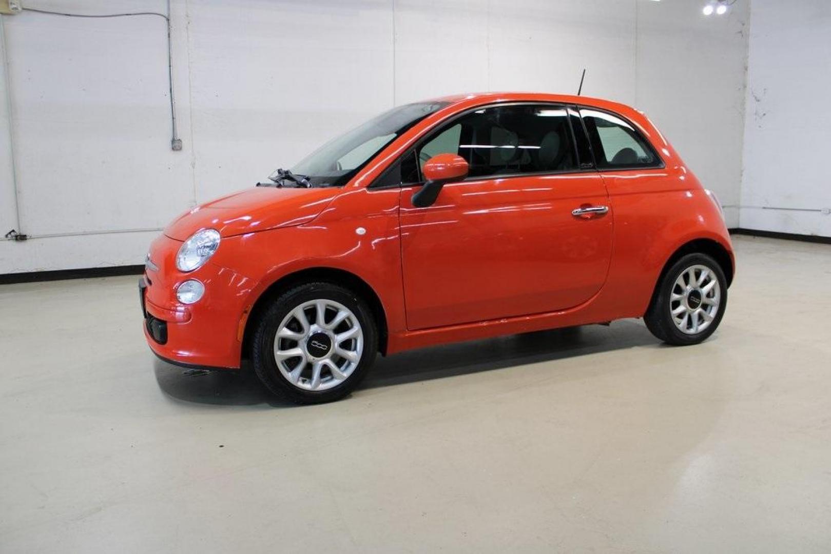 2017 Spitfire Orange /Avorio (Ivory) Fiat 500 Pop (3C3CFFKR4HT) with an 1.4L I4 16V MultiAir engine, Automatic transmission, located at 15300 Midway Rd., Addison, TX, 75001, (972) 702-0011, 32.958321, -96.838074 - Photo#4