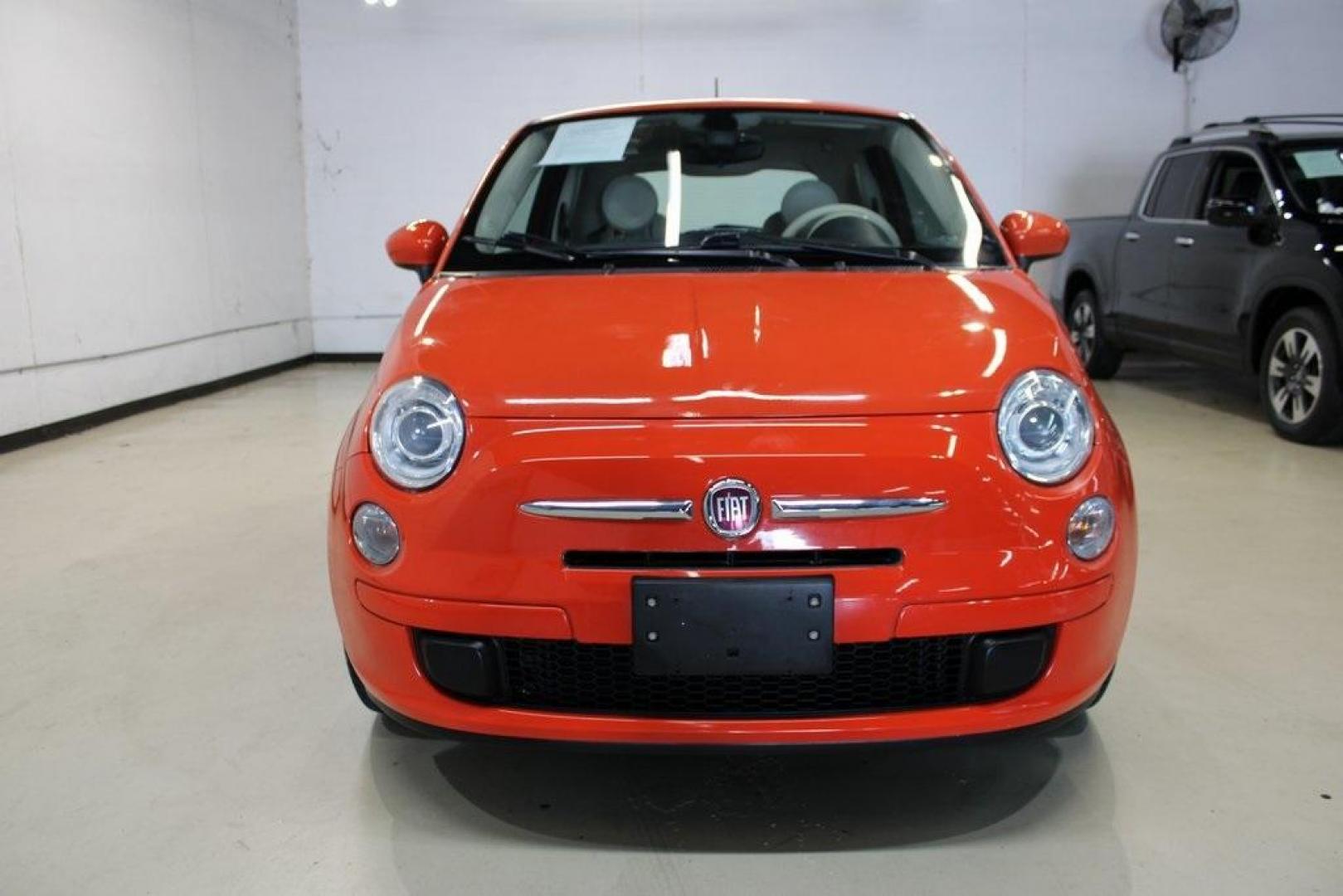 2017 Spitfire Orange /Avorio (Ivory) Fiat 500 Pop (3C3CFFKR4HT) with an 1.4L I4 16V MultiAir engine, Automatic transmission, located at 15300 Midway Rd., Addison, TX, 75001, (972) 702-0011, 32.958321, -96.838074 - Photo#5