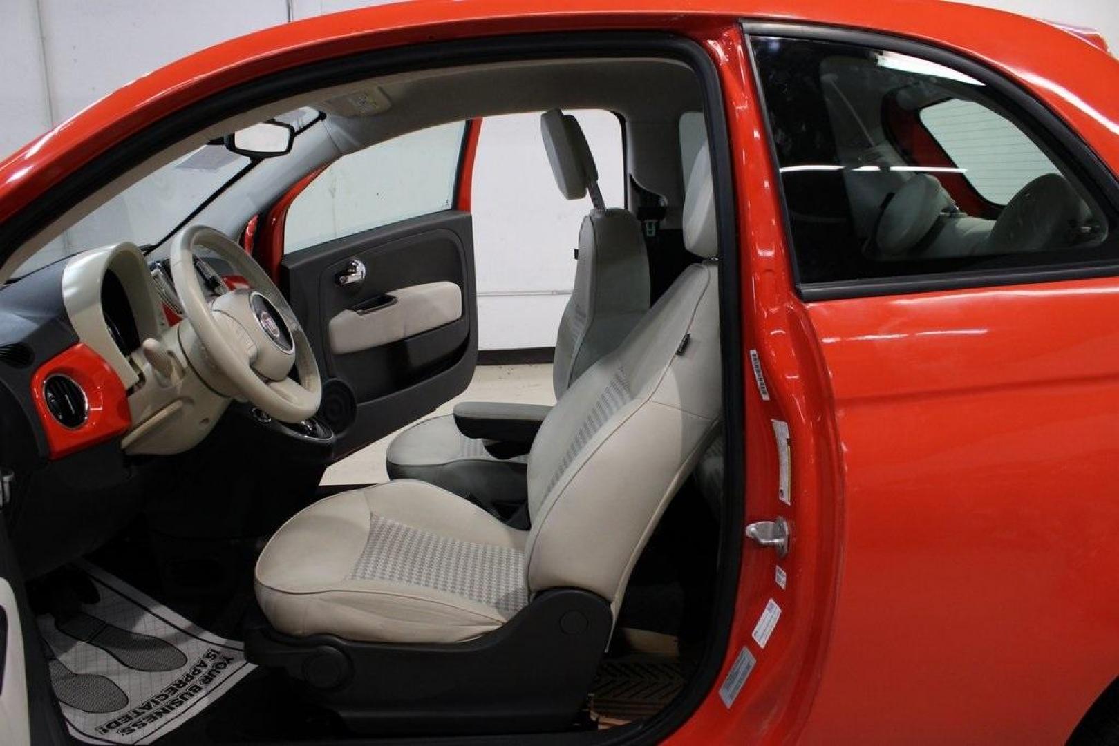 2017 Spitfire Orange /Avorio (Ivory) Fiat 500 Pop (3C3CFFKR4HT) with an 1.4L I4 16V MultiAir engine, Automatic transmission, located at 15300 Midway Rd., Addison, TX, 75001, (972) 702-0011, 32.958321, -96.838074 - Photo#12