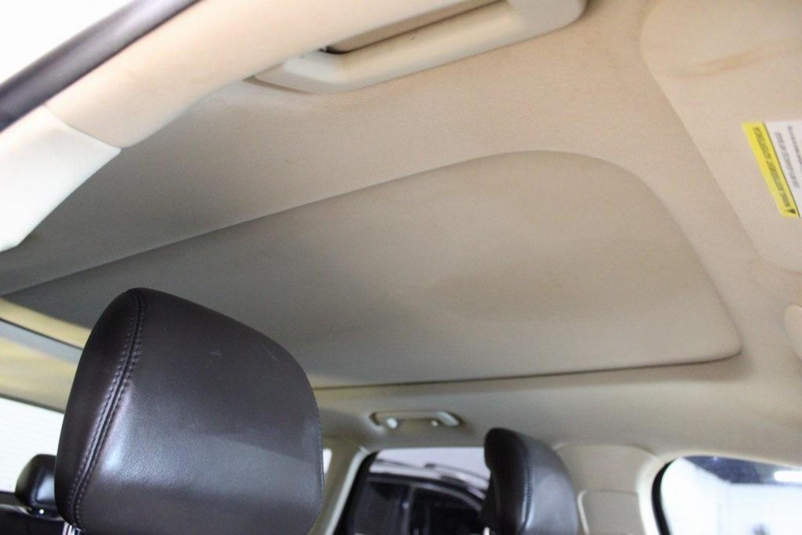 2016 White Platinum Clearcoat Metallic /White Sands/Espresso Lincoln MKC Reserve (5LMCJ3C98GU) with an EcoBoost 2.0L I4 GTDi DOHC Turbocharged VCT engine, Automatic transmission, located at 15300 Midway Rd., Addison, TX, 75001, (972) 702-0011, 32.958321, -96.838074 - Photo#12