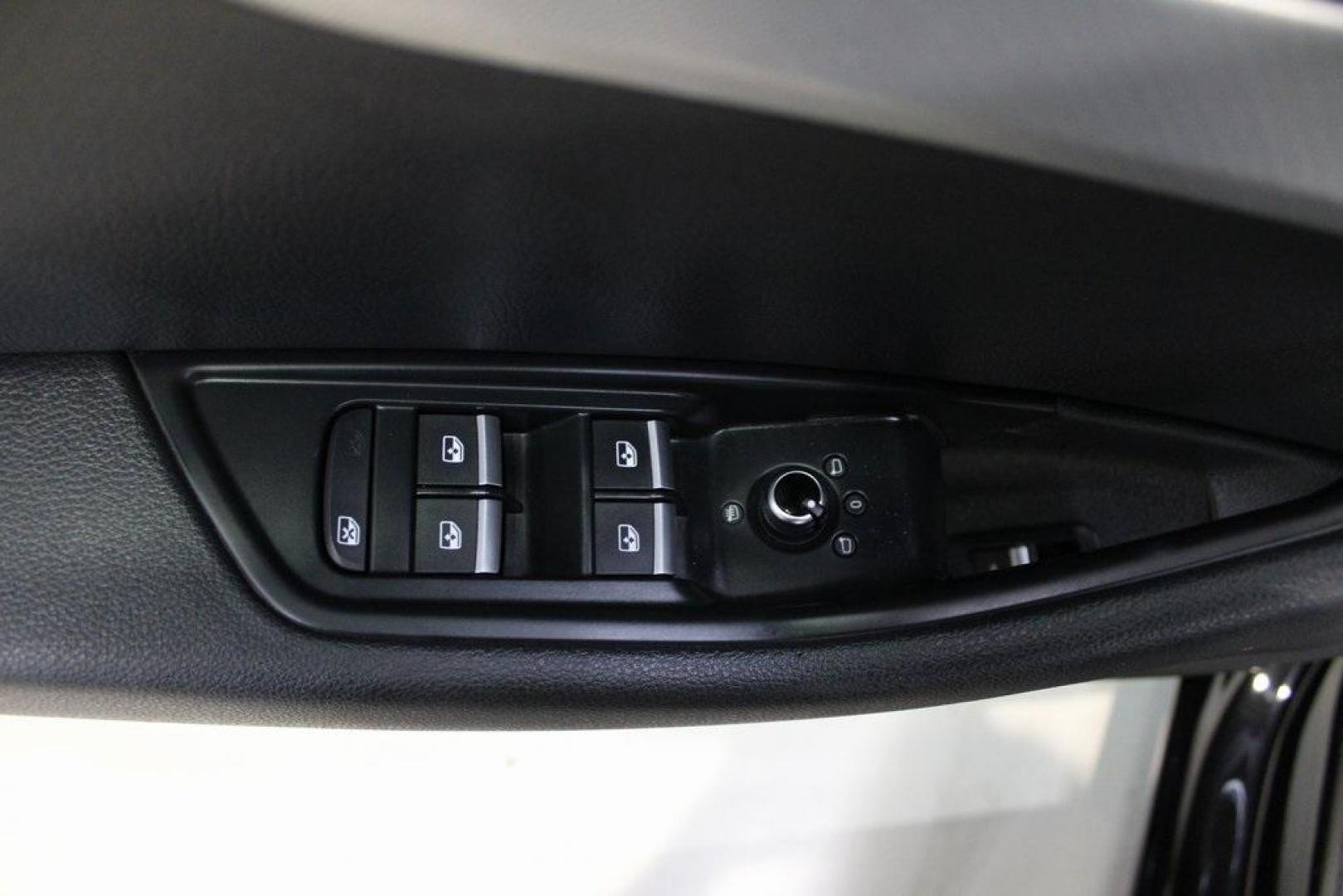 2017 Black Metallic /Black Audi A4 2.0T Premium (WAUANAF47HN) with an 2.0L I4 TFSI DOHC engine, Automatic transmission, located at 15300 Midway Rd., Addison, TX, 75001, (972) 702-0011, 32.958321, -96.838074 - Photo#27