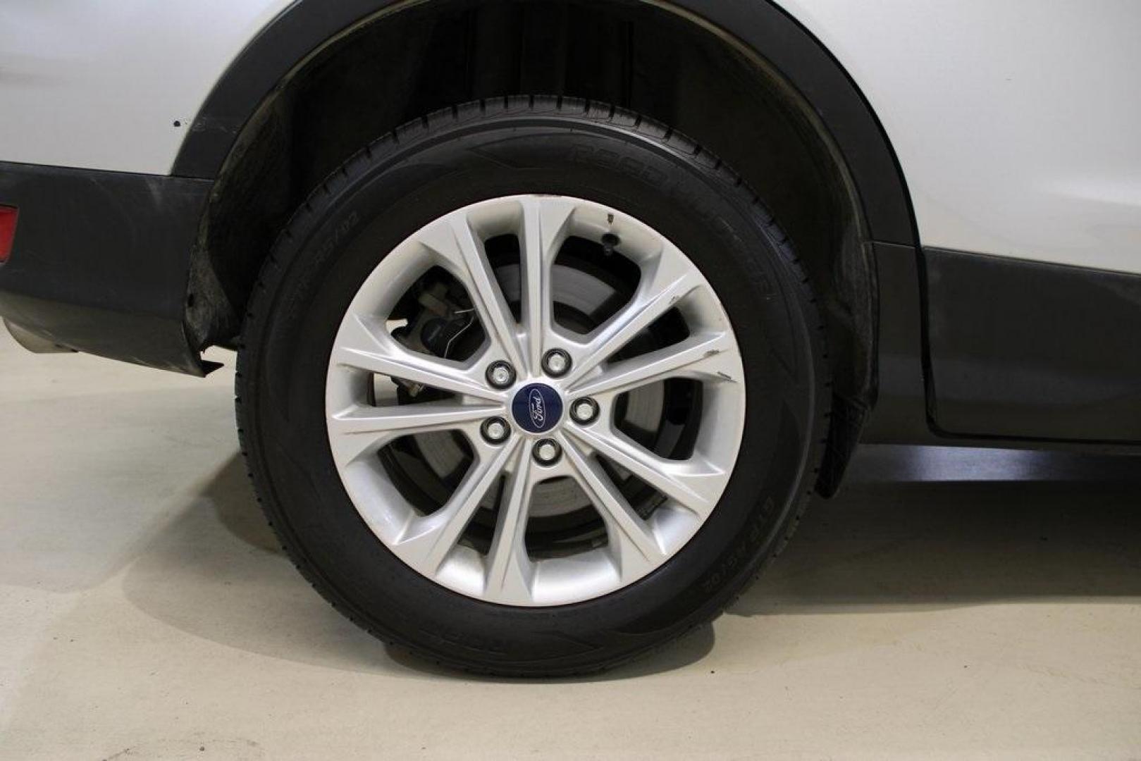2018 Ingot Silver /Medium Light Stone Ford Escape SE (1FMCU0GD6JU) with an EcoBoost 2.0L I4 GTDi DOHC Turbocharged VCT engine, Automatic transmission, located at 15300 Midway Rd., Addison, TX, 75001, (972) 702-0011, 32.958321, -96.838074 - Photo#12