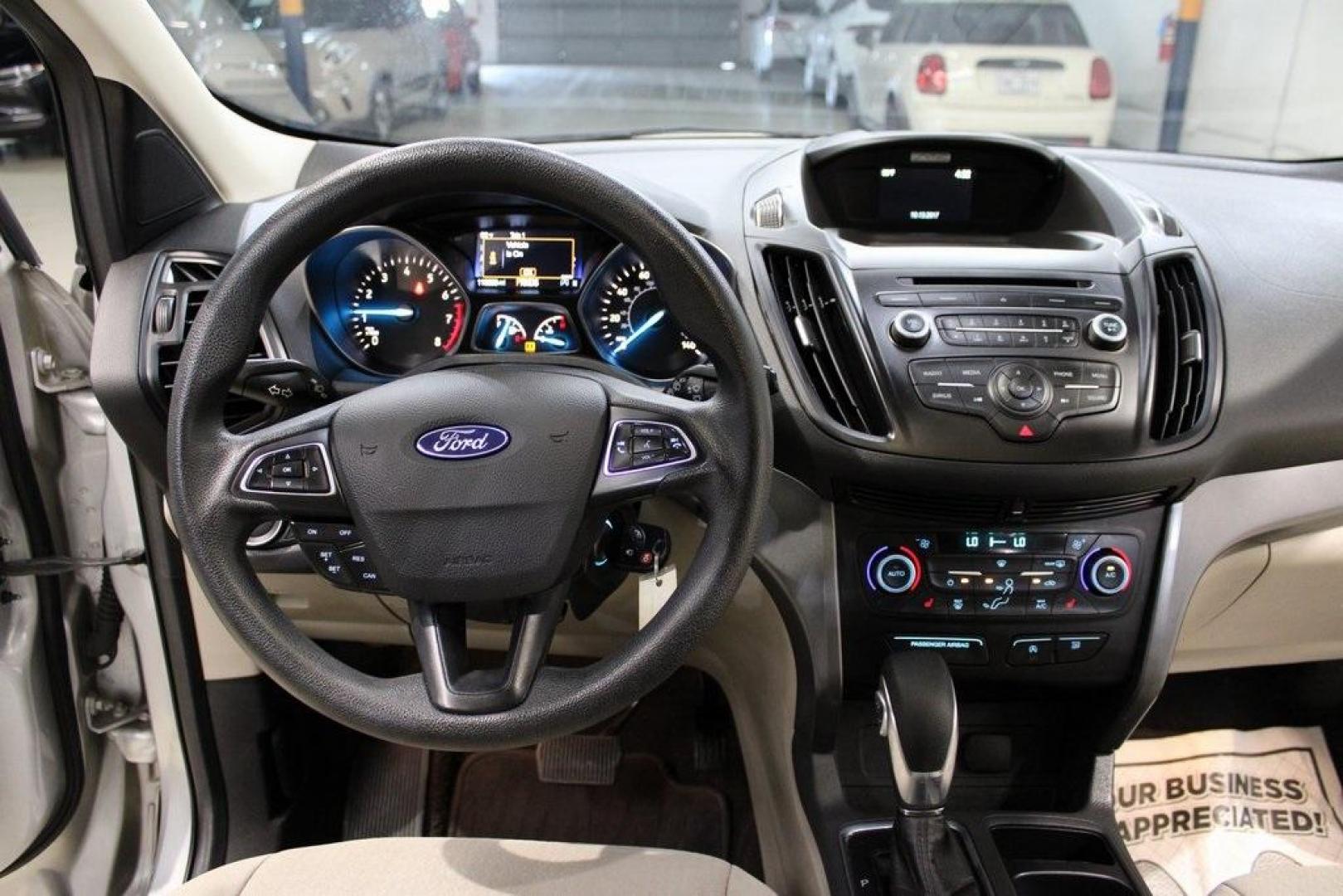 2018 Ingot Silver /Medium Light Stone Ford Escape SE (1FMCU0GD6JU) with an EcoBoost 2.0L I4 GTDi DOHC Turbocharged VCT engine, Automatic transmission, located at 15300 Midway Rd., Addison, TX, 75001, (972) 702-0011, 32.958321, -96.838074 - Photo#18