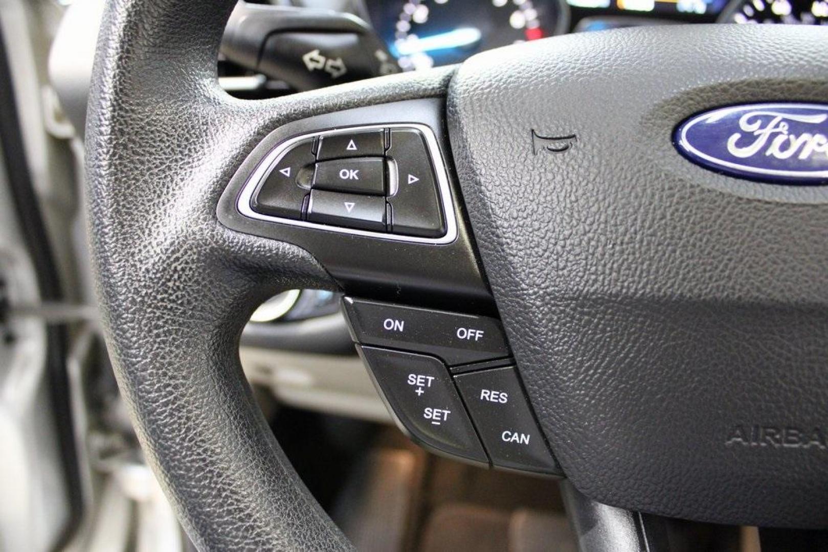 2018 Ingot Silver /Medium Light Stone Ford Escape SE (1FMCU0GD6JU) with an EcoBoost 2.0L I4 GTDi DOHC Turbocharged VCT engine, Automatic transmission, located at 15300 Midway Rd., Addison, TX, 75001, (972) 702-0011, 32.958321, -96.838074 - Photo#25