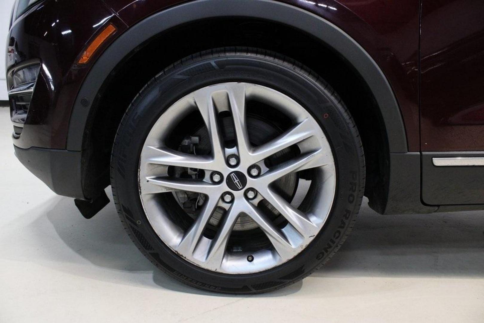 2019 Burgundy /Ebony Lincoln MKC Reserve (5LMCJ3D9XKU) with an 2.0L I4 engine, Automatic transmission, located at 15300 Midway Rd., Addison, TX, 75001, (972) 702-0011, 32.958321, -96.838074 - Photo#8