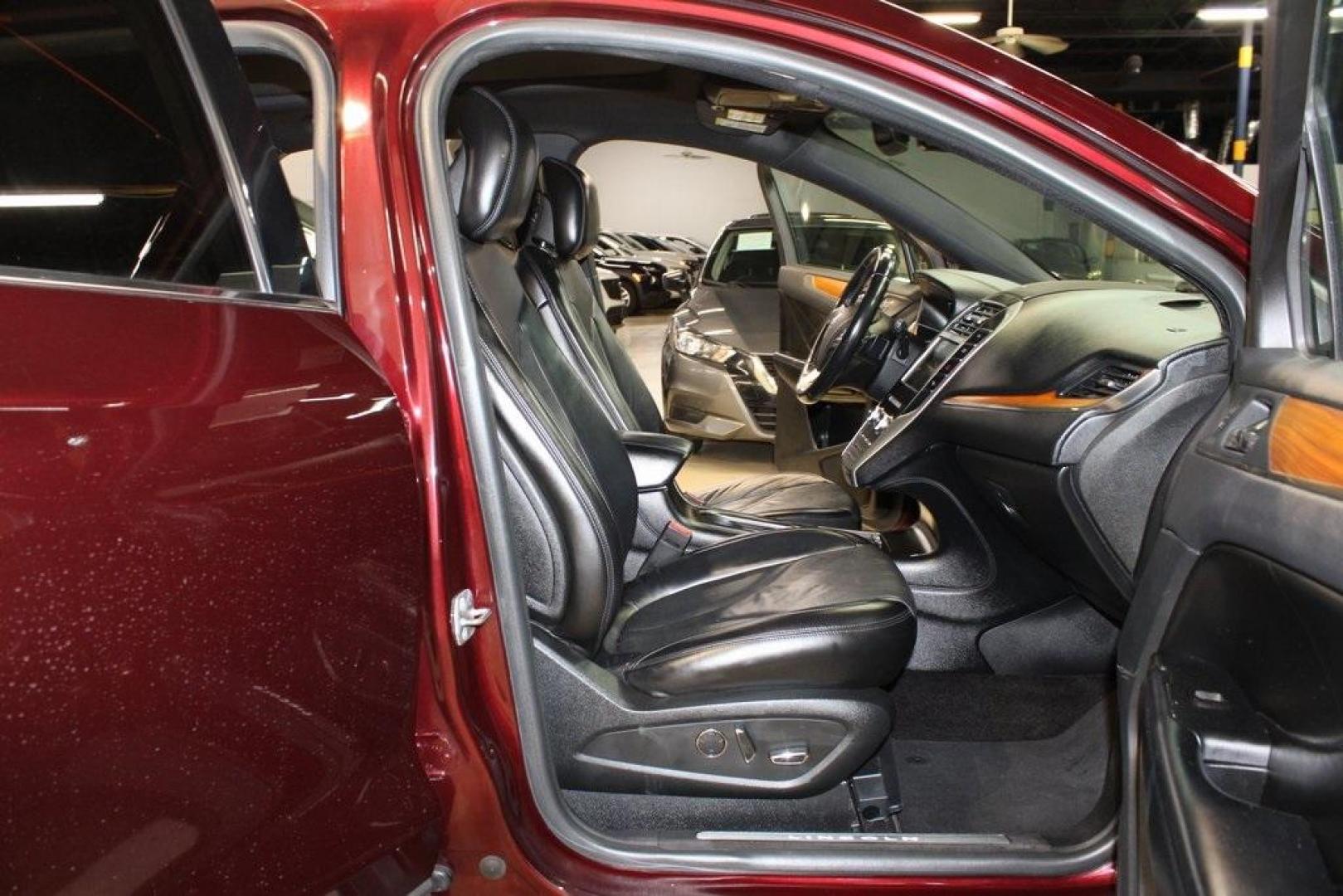 2019 Burgundy /Ebony Lincoln MKC Reserve (5LMCJ3D9XKU) with an 2.0L I4 engine, Automatic transmission, located at 15300 Midway Rd., Addison, TX, 75001, (972) 702-0011, 32.958321, -96.838074 - Photo#14