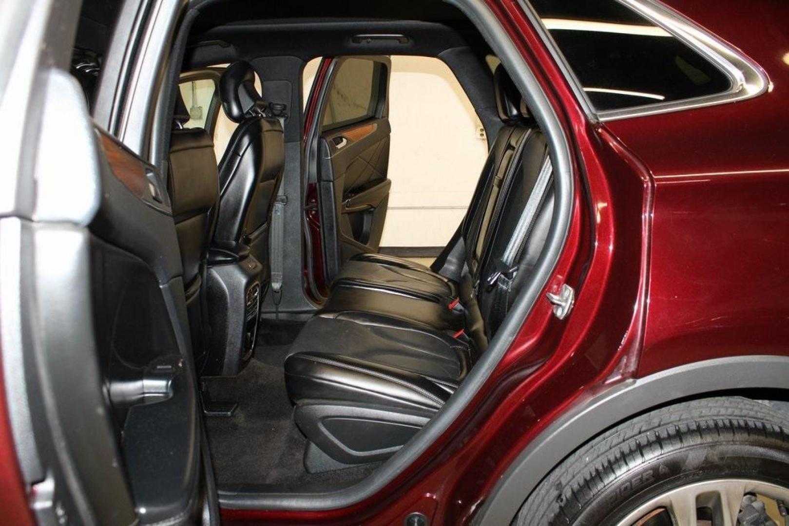 2019 Burgundy /Ebony Lincoln MKC Reserve (5LMCJ3D9XKU) with an 2.0L I4 engine, Automatic transmission, located at 15300 Midway Rd., Addison, TX, 75001, (972) 702-0011, 32.958321, -96.838074 - Photo#16