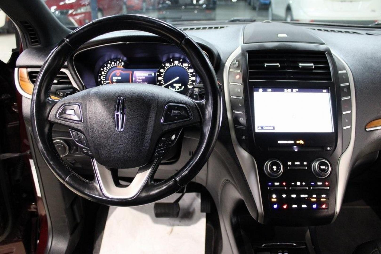 2019 Burgundy /Ebony Lincoln MKC Reserve (5LMCJ3D9XKU) with an 2.0L I4 engine, Automatic transmission, located at 15300 Midway Rd., Addison, TX, 75001, (972) 702-0011, 32.958321, -96.838074 - Photo#17