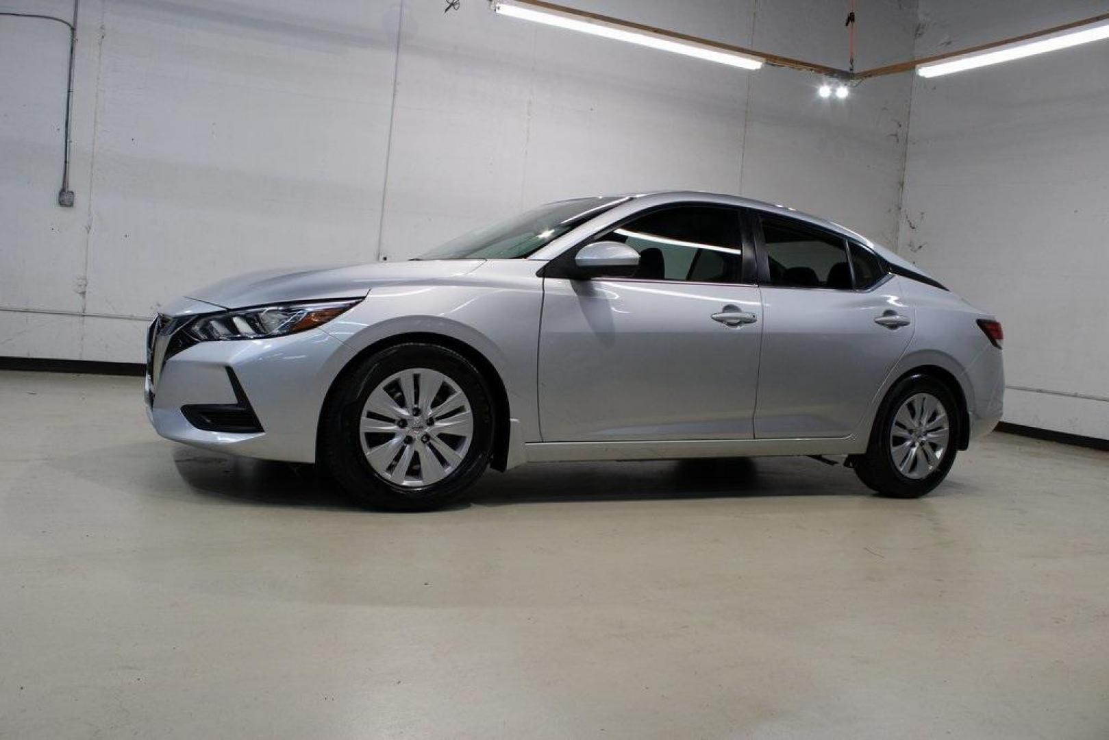 2021 Brilliant Silver Metallic /Charcoal Nissan Sentra S (3N1AB8BV6MY) with an 2.0L DOHC engine, CVT transmission, located at 15300 Midway Rd., Addison, TX, 75001, (972) 702-0011, 32.958321, -96.838074 - Photo#4