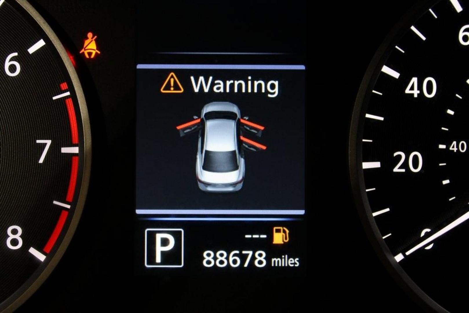 2021 Brilliant Silver Metallic /Charcoal Nissan Sentra S (3N1AB8BV6MY) with an 2.0L DOHC engine, CVT transmission, located at 15300 Midway Rd., Addison, TX, 75001, (972) 702-0011, 32.958321, -96.838074 - Photo#21