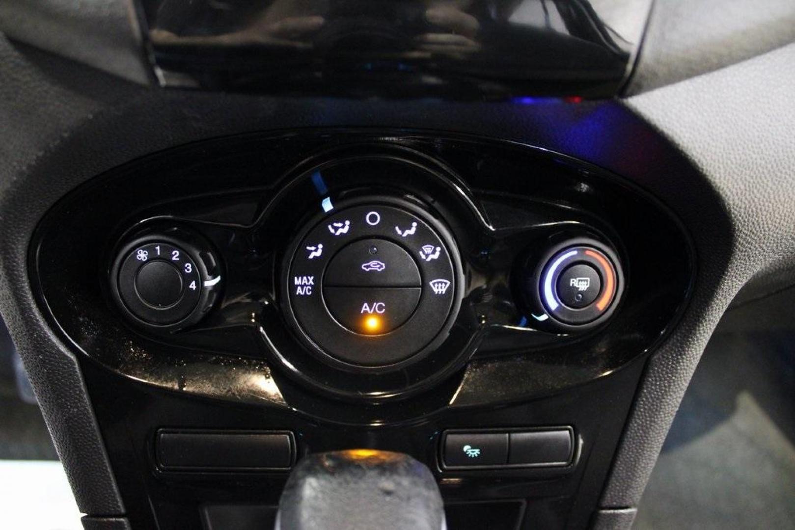 2018 Shadow Black /Charcoal Black Ford Fiesta SE (3FADP4EJ0JM) with an 1.6L I4 Ti-VCT engine, Automatic transmission, located at 15300 Midway Rd., Addison, TX, 75001, (972) 702-0011, 32.958321, -96.838074 - Photo#18