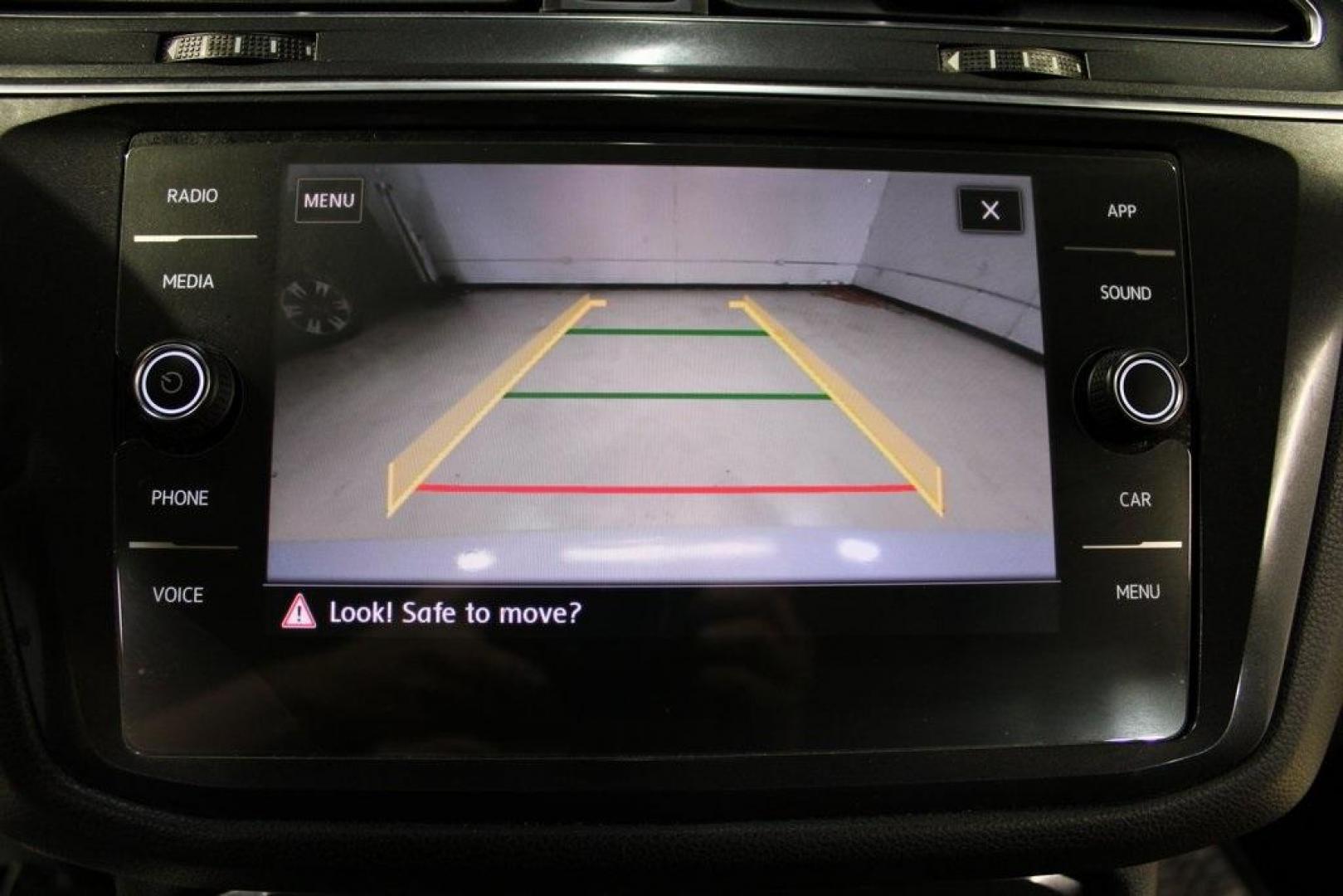 2018 Silk Blue Metallic /Titan Black Volkswagen Tiguan 2.0T SEL (3VV3B7AX2JM) with an 2.0L TSI DOHC engine, Automatic transmission, located at 15300 Midway Rd., Addison, TX, 75001, (972) 702-0011, 32.958321, -96.838074 - Photo#19