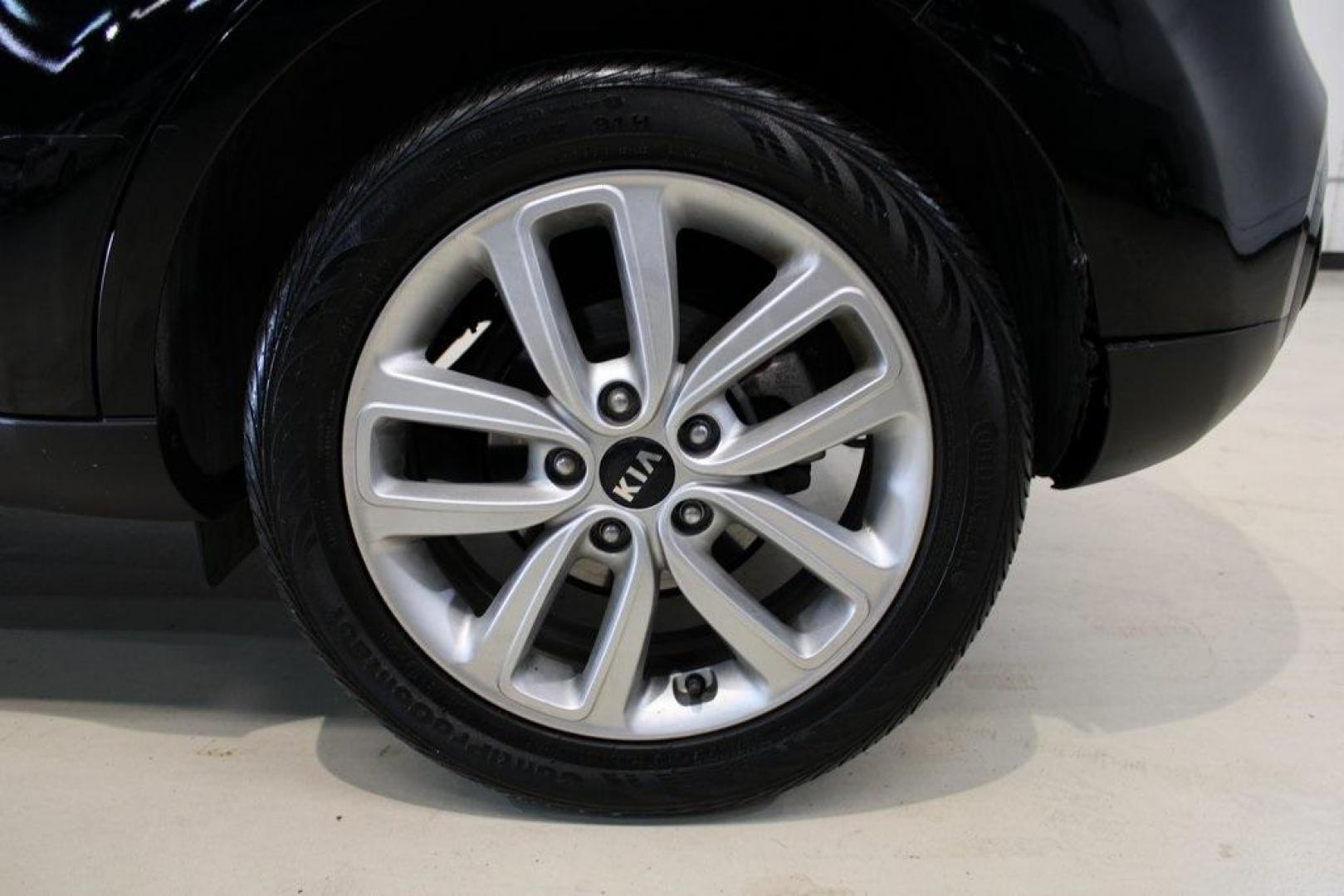 2018 Shadow Black /Black Kia Soul Plus (KNDJP3A51J7) with an I4 engine, Automatic transmission, located at 15300 Midway Rd., Addison, TX, 75001, (972) 702-0011, 32.958321, -96.838074 - Photo#9