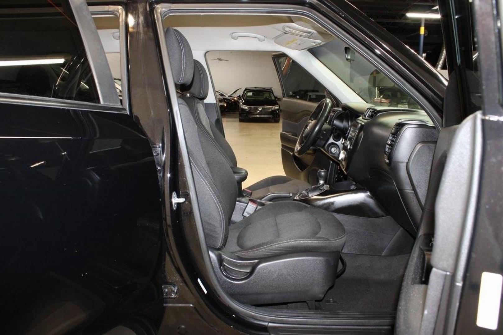 2018 Shadow Black /Black Kia Soul Plus (KNDJP3A51J7) with an I4 engine, Automatic transmission, located at 15300 Midway Rd., Addison, TX, 75001, (972) 702-0011, 32.958321, -96.838074 - Photo#13