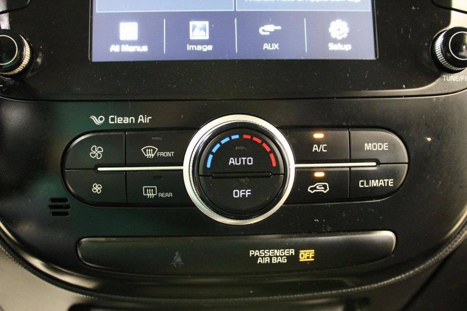 2018 Shadow Black /Black Kia Soul Plus (KNDJP3A51J7) with an I4 engine, Automatic transmission, located at 15300 Midway Rd., Addison, TX, 75001, (972) 702-0011, 32.958321, -96.838074 - Photo#19