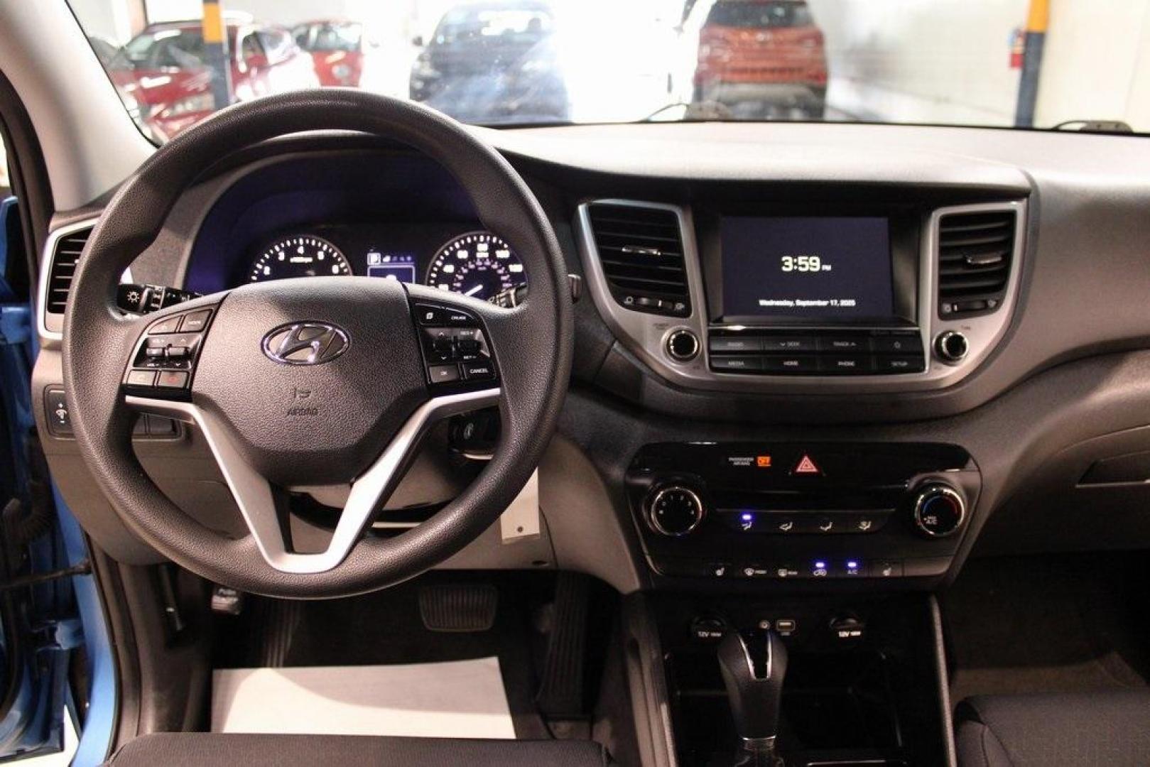 2018 Caribbean Blue /Black Hyundai Tucson SEL (KM8J3CA4XJU) with an 2.0L DOHC engine, Automatic transmission, located at 15300 Midway Rd., Addison, TX, 75001, (972) 702-0011, 32.958321, -96.838074 - Photo#16