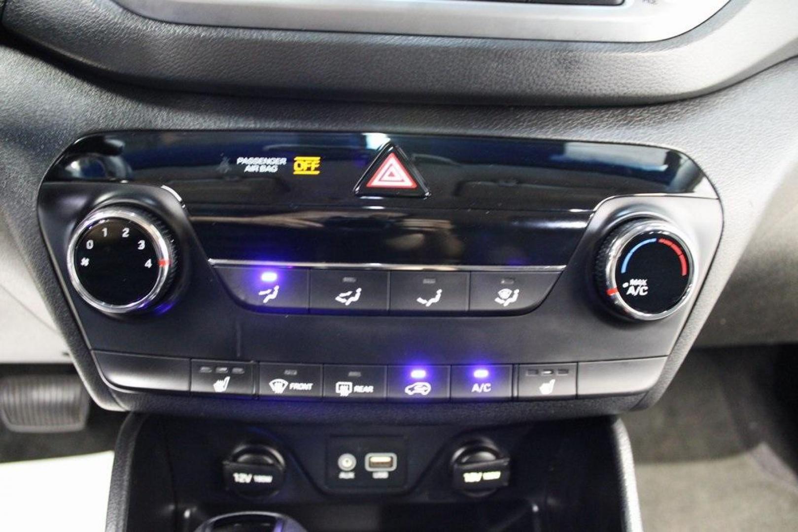 2018 Caribbean Blue /Black Hyundai Tucson SEL (KM8J3CA4XJU) with an 2.0L DOHC engine, Automatic transmission, located at 15300 Midway Rd., Addison, TX, 75001, (972) 702-0011, 32.958321, -96.838074 - Photo#20