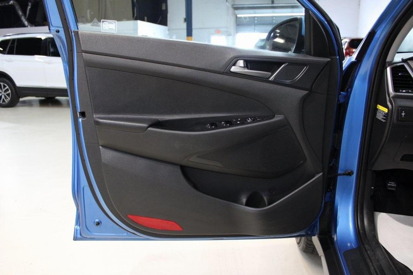 2018 Caribbean Blue /Black Hyundai Tucson SEL (KM8J3CA4XJU) with an 2.0L DOHC engine, Automatic transmission, located at 15300 Midway Rd., Addison, TX, 75001, (972) 702-0011, 32.958321, -96.838074 - Photo#25