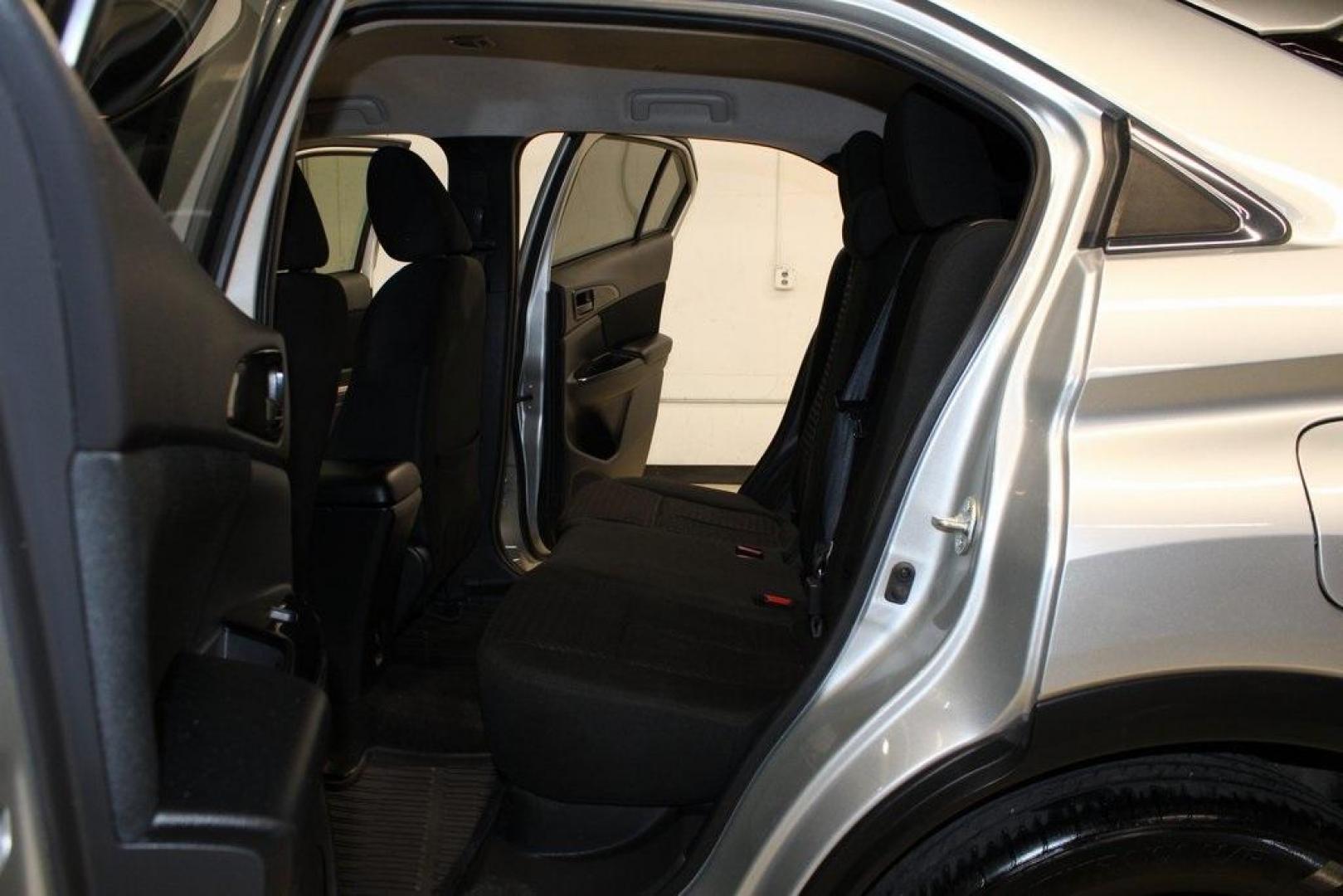 2022 Alloy Silver Metallic /Black Mitsubishi Eclipse Cross LE (JA4ASVAA3NZ) with an 1.5L I4 DI Turbocharged DOHC 16V LEV3-ULEV70 152hp engine, CVT transmission, located at 15300 Midway Rd., Addison, TX, 75001, (972) 702-0011, 32.958321, -96.838074 - Photo#15