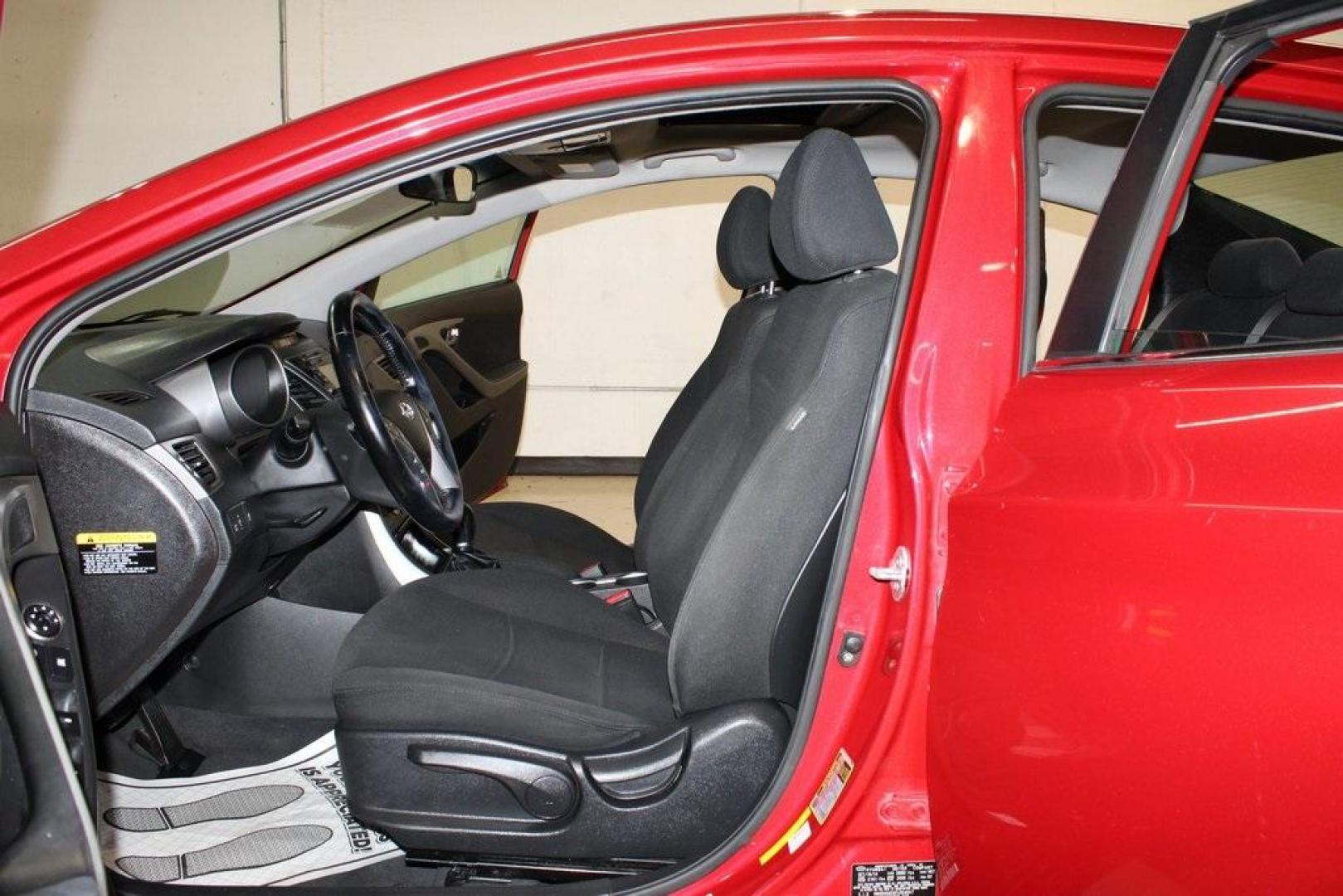 2015 Geranium Red /Black Hyundai Elantra SE (KMHDH4AE6FU) with an 1.8L I4 MPI DOHC 16V ULEV II 145hp engine, Automatic transmission, located at 15300 Midway Rd., Addison, TX, 75001, (972) 702-0011, 32.958321, -96.838074 - Photo#11