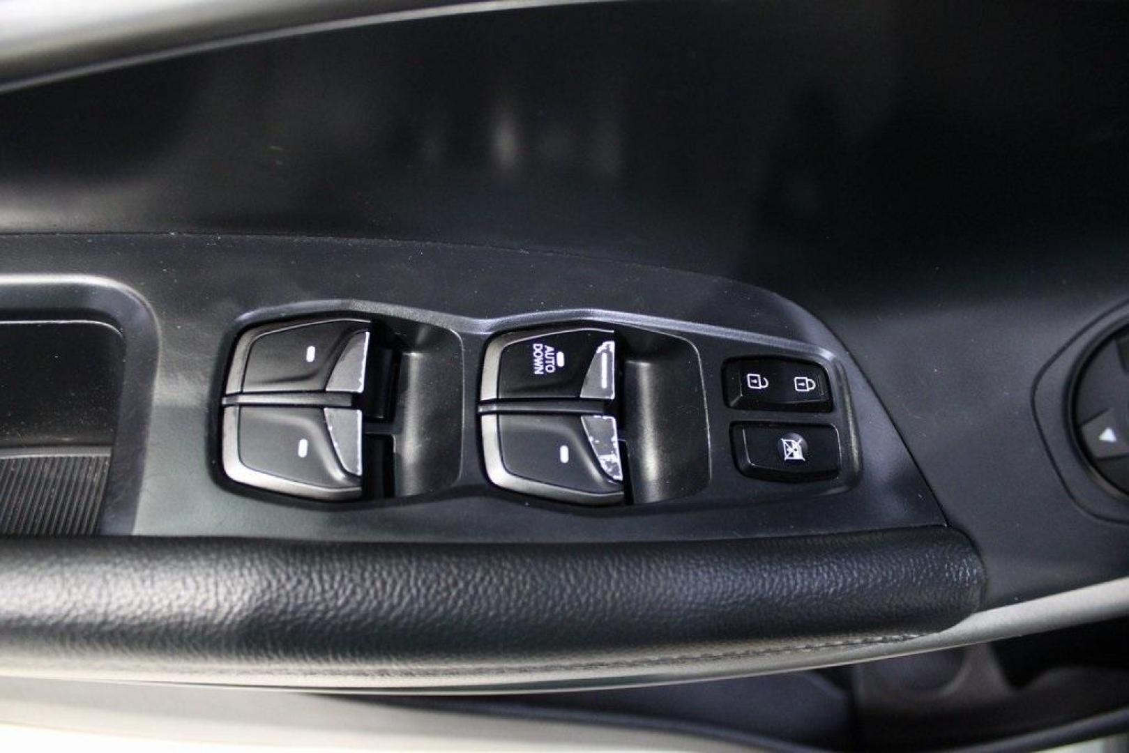 2018 Twilight Black /Gray Hyundai Santa Fe Sport 2.4 Base (5XYZT3LBXJG) with an 2.4L I4 DGI DOHC 16V engine, Automatic transmission, located at 15300 Midway Rd., Addison, TX, 75001, (972) 702-0011, 32.958321, -96.838074 - Photo#25