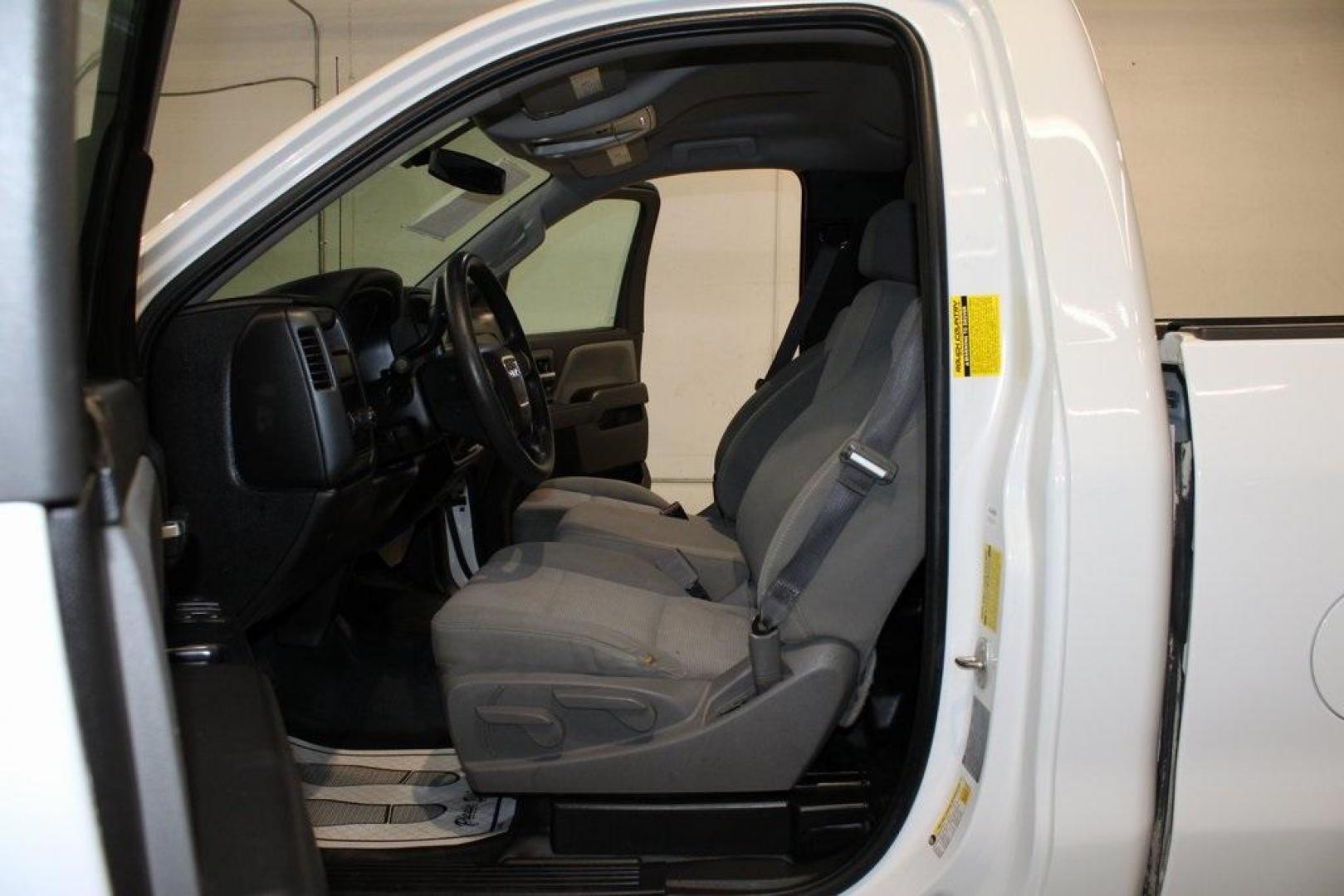 2017 Summit White /Dark Ash Seats With Jet Black Interior Accents GMC Sierra 1500 Base (1GTN1LEC8HZ) with an EcoTec3 5.3L V8 engine, Automatic transmission, located at 15300 Midway Rd., Addison, TX, 75001, (972) 702-0011, 32.958321, -96.838074 - Photo#9