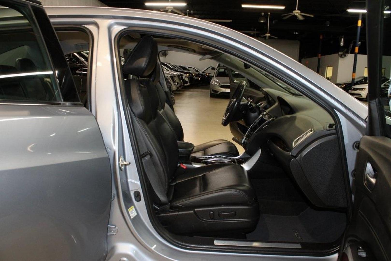 2015 Fathom Blue Pearl /Ebony Acura TLX V6 (19UUB2F37FA) with an 3.5L V6 SOHC VTEC 24V engine, Automatic transmission, located at 15300 Midway Rd., Addison, TX, 75001, (972) 702-0011, 32.958321, -96.838074 - Photo#14