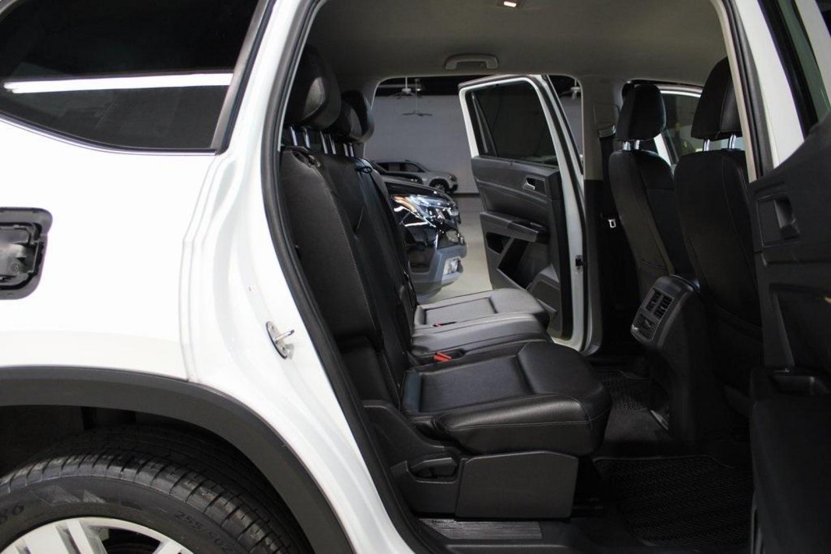 2019 Pure White /Titan Black Volkswagen Atlas 3.6L V6 SE (1V2WR2CA6KC) with an 3.6L VR6 engine, Automatic transmission, located at 15300 Midway Rd., Addison, TX, 75001, (972) 702-0011, 32.958321, -96.838074 - Photo#13