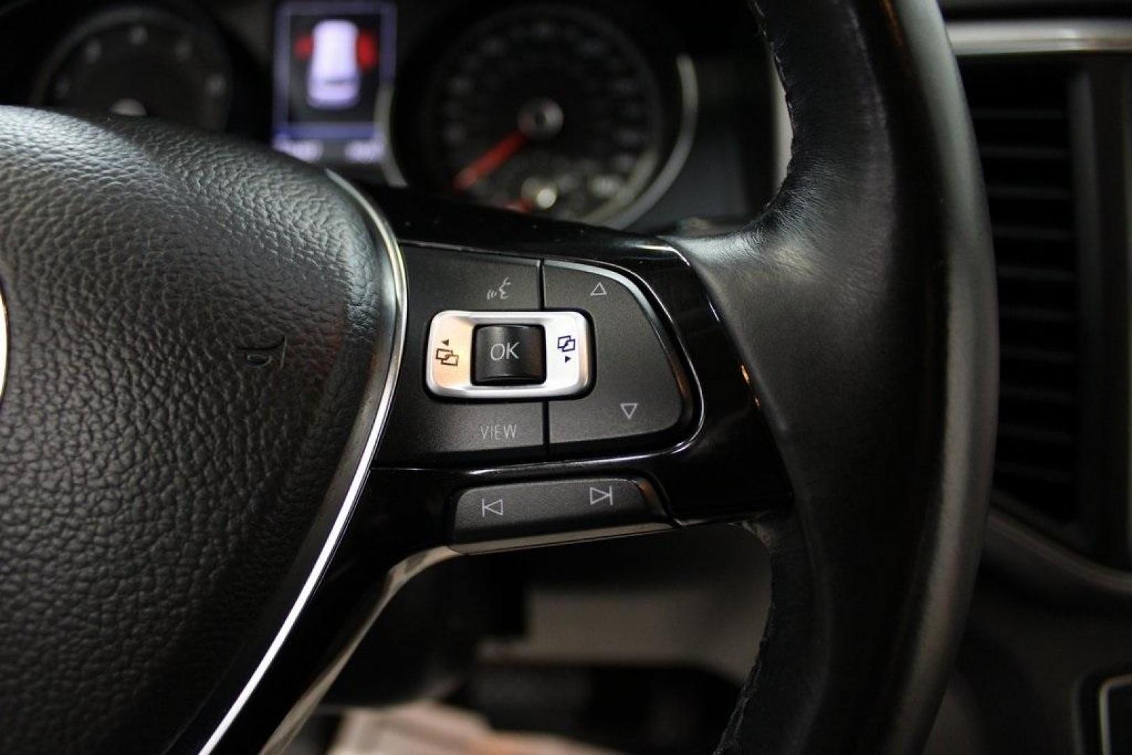 2019 Pure White /Titan Black Volkswagen Atlas 3.6L V6 SE (1V2WR2CA6KC) with an 3.6L VR6 engine, Automatic transmission, located at 15300 Midway Rd., Addison, TX, 75001, (972) 702-0011, 32.958321, -96.838074 - Photo#23