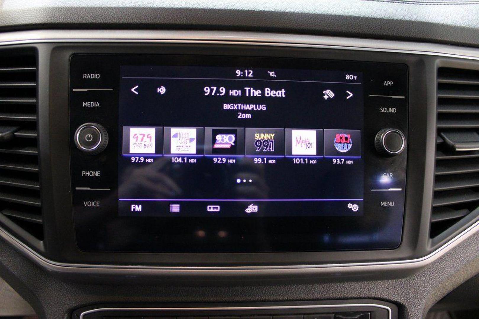 2019 Pure White /Titan Black Volkswagen Atlas 3.6L V6 SE (1V2WR2CA6KC) with an 3.6L VR6 engine, Automatic transmission, located at 15300 Midway Rd., Addison, TX, 75001, (972) 702-0011, 32.958321, -96.838074 - 2019 Volkswagen Atlas SE 4MOTION<br><br>Now Available at Midway Auto Group Addison, Texas<br><br>Spacious, powerful, and family-ready, the 2019 Volkswagen Atlas SE 4MOTION delivers three-row versatility with the confidence of Volkswagens all-wheel-drive system. With its roomy cabin, refined ride qu - Photo#17