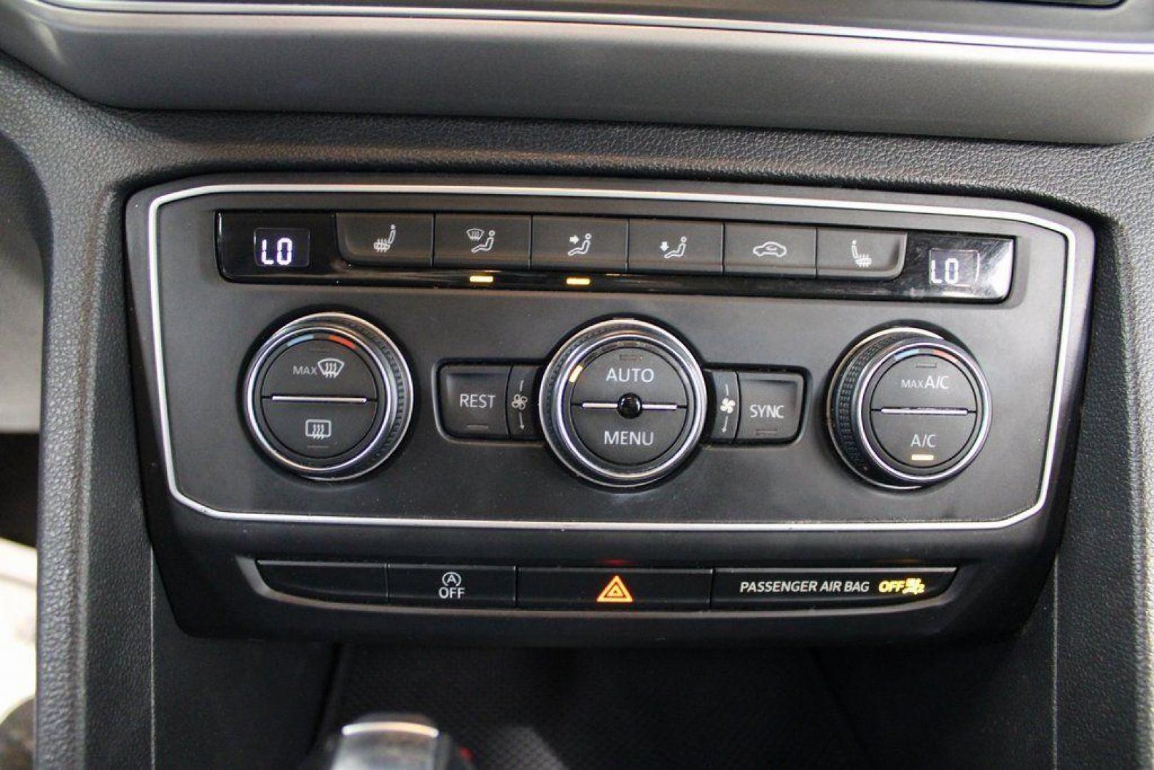 2019 Pure White /Titan Black Volkswagen Atlas 3.6L V6 SE (1V2WR2CA6KC) with an 3.6L VR6 engine, Automatic transmission, located at 15300 Midway Rd., Addison, TX, 75001, (972) 702-0011, 32.958321, -96.838074 - 2019 Volkswagen Atlas SE 4MOTION<br><br>Now Available at Midway Auto Group Addison, Texas<br><br>Spacious, powerful, and family-ready, the 2019 Volkswagen Atlas SE 4MOTION delivers three-row versatility with the confidence of Volkswagens all-wheel-drive system. With its roomy cabin, refined ride qu - Photo#20