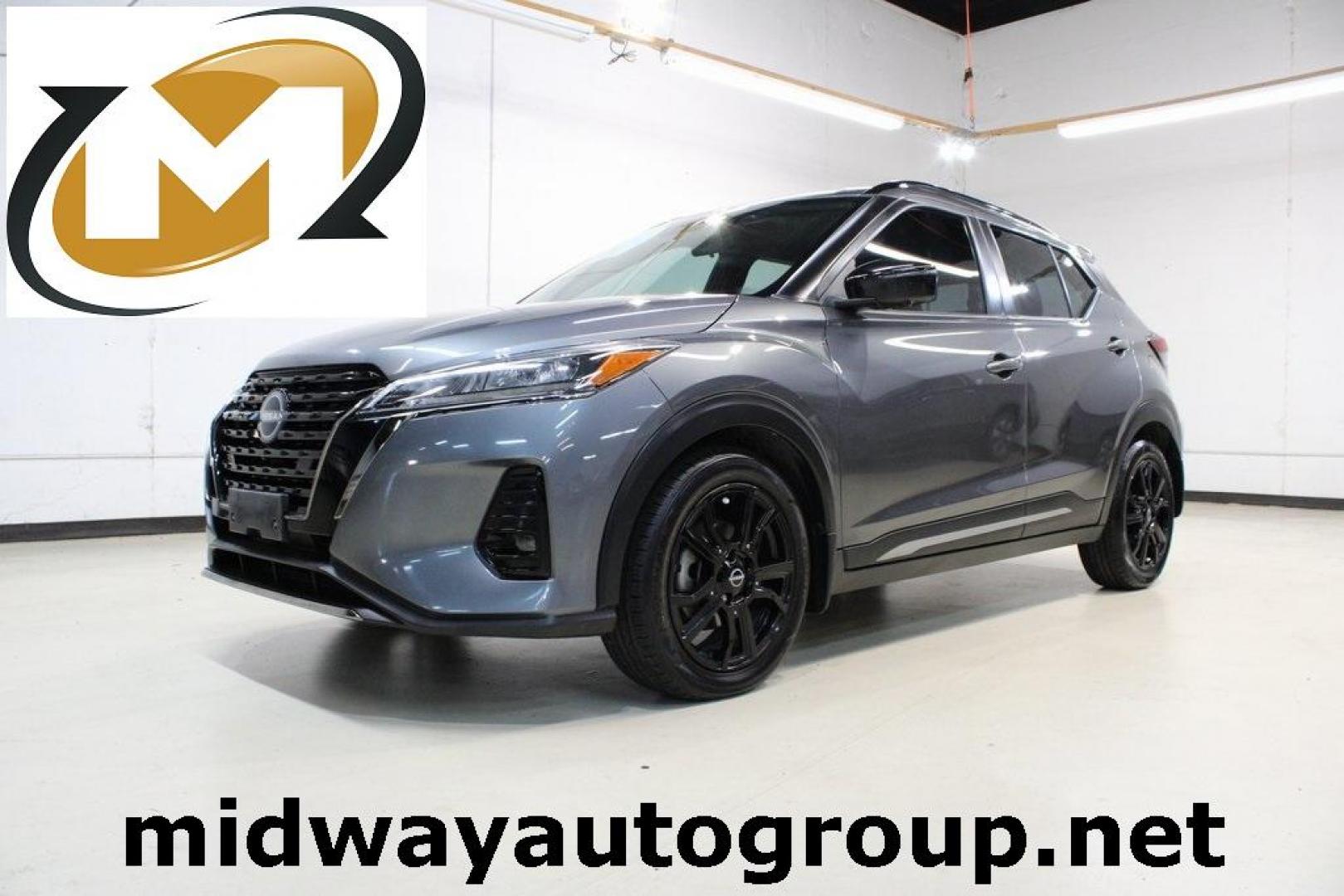2022 Gun Metallic /Black Nissan Kicks SR (3N1CP5DV9NL) with an 1.6L 4-Cylinder DOHC 16V engine, CVT transmission, located at 15300 Midway Rd., Addison, TX, 75001, (972) 702-0011, 32.958321, -96.838074 - Photo#0