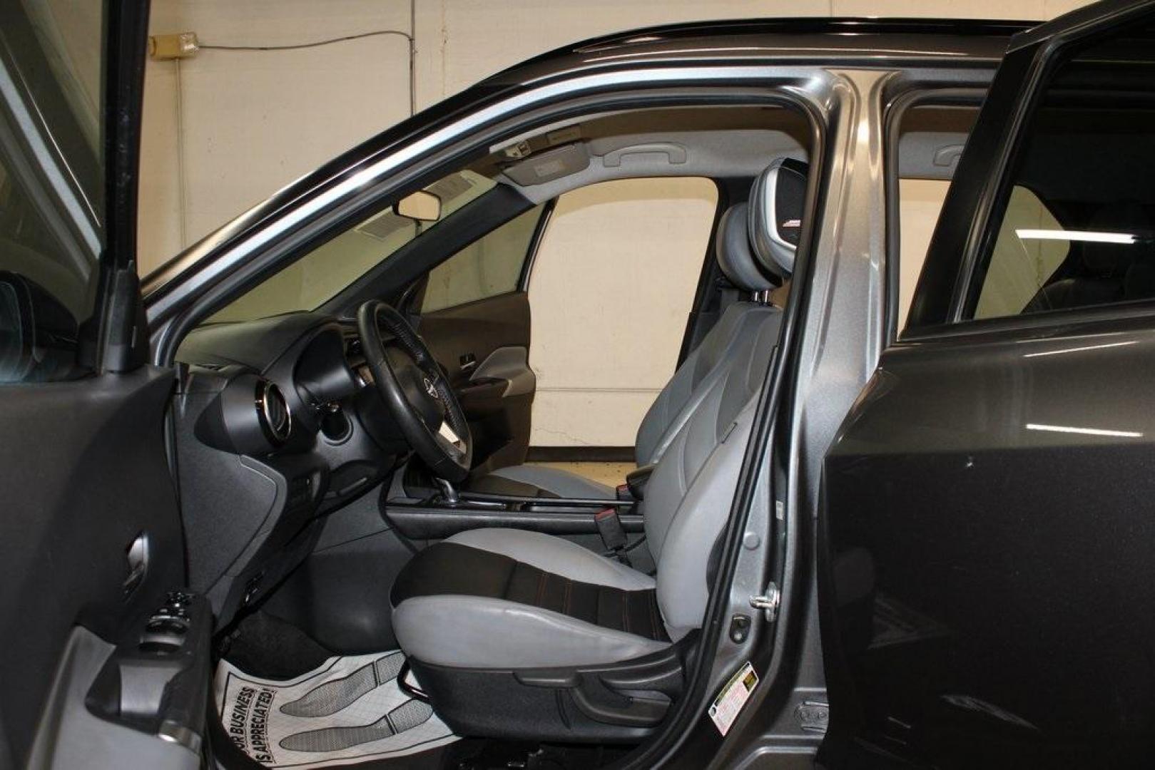 2022 Gun Metallic /Black Nissan Kicks SR (3N1CP5DV9NL) with an 1.6L 4-Cylinder DOHC 16V engine, CVT transmission, located at 15300 Midway Rd., Addison, TX, 75001, (972) 702-0011, 32.958321, -96.838074 - Photo#12