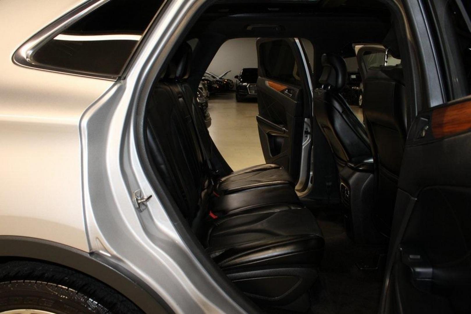 2015 Ingot Silver /Ebony Lincoln MKC Base (5LMCJ1A91FU) with an EcoBoost 2.0L I4 GTDi DOHC Turbocharged VCT engine, Automatic transmission, located at 15300 Midway Rd., Addison, TX, 75001, (972) 702-0011, 32.958321, -96.838074 - Photo#14