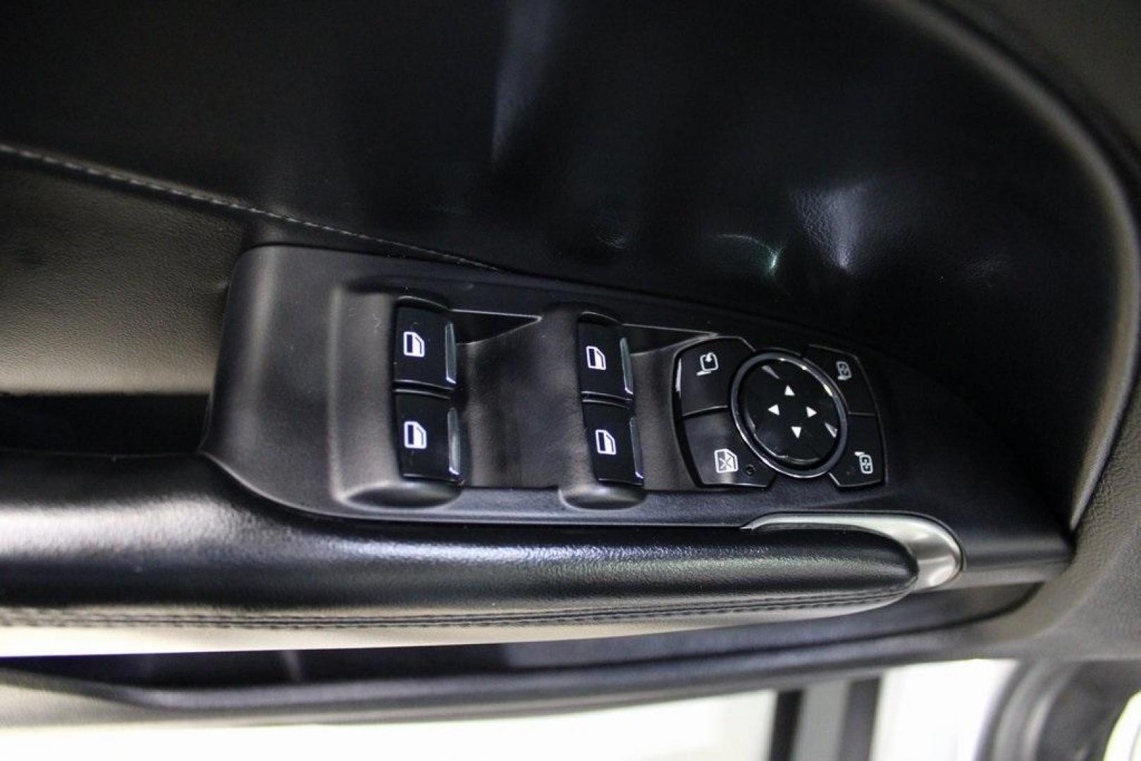 2015 Ingot Silver /Ebony Lincoln MKC Base (5LMCJ1A91FU) with an EcoBoost 2.0L I4 GTDi DOHC Turbocharged VCT engine, Automatic transmission, located at 15300 Midway Rd., Addison, TX, 75001, (972) 702-0011, 32.958321, -96.838074 - Photo#26