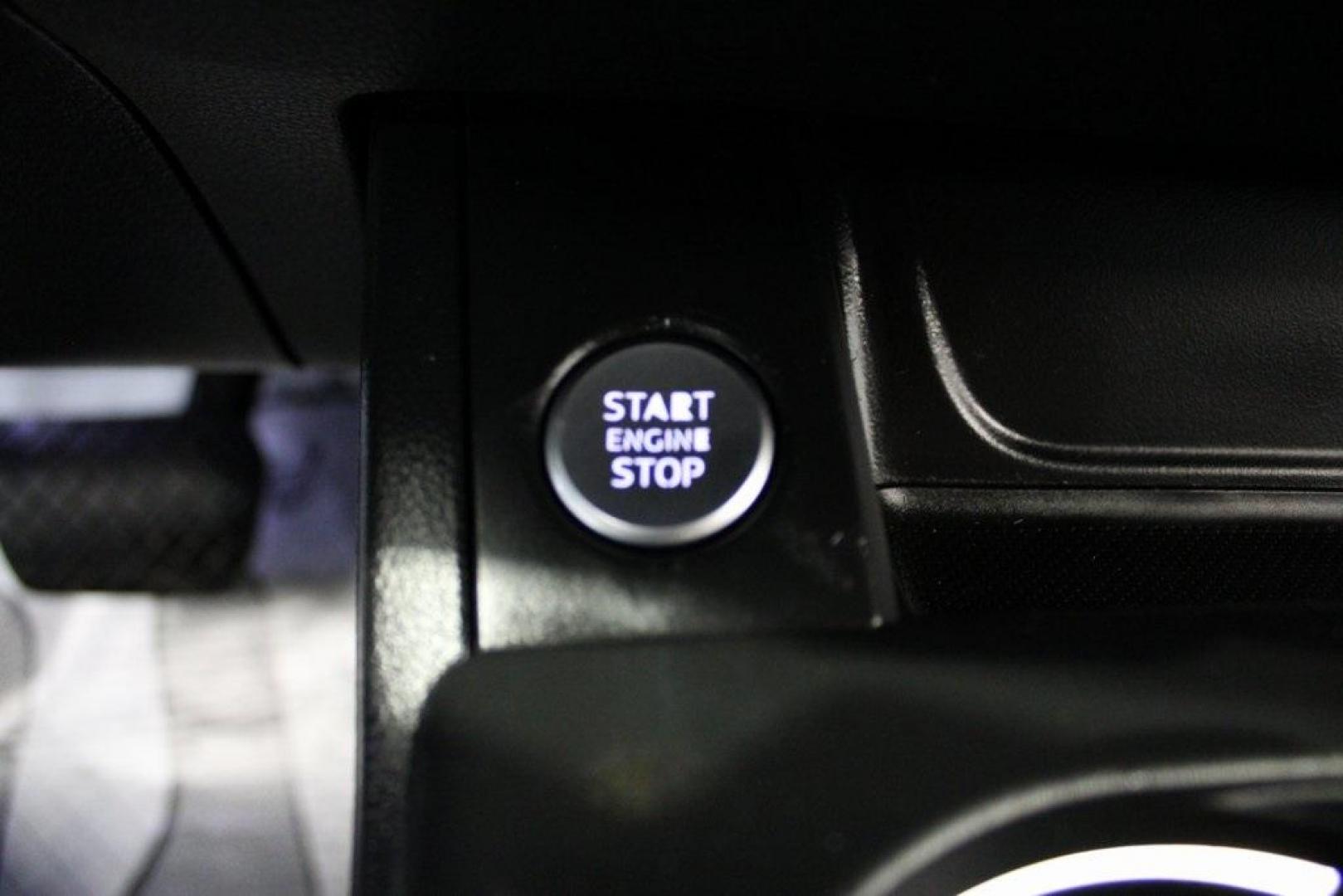 2017 Brilliant Black /Black Audi A4 2.0T (WAUDNAF41HN) with an 2.0L I4 TFSI DOHC engine, Automatic transmission, located at 15300 Midway Rd., Addison, TX, 75001, (972) 702-0011, 32.958321, -96.838074 - Photo#21