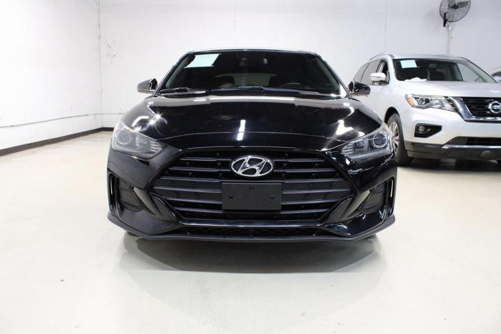 2019 Ultra Black Pearl /Black Hyundai Veloster 2.0 (KMHTG6AF1KU) with an 2.0L 4-Cylinder MPI DOHC engine, Automatic transmission, located at 15300 Midway Rd., Addison, TX, 75001, (972) 702-0011, 32.958321, -96.838074 - Photo#6